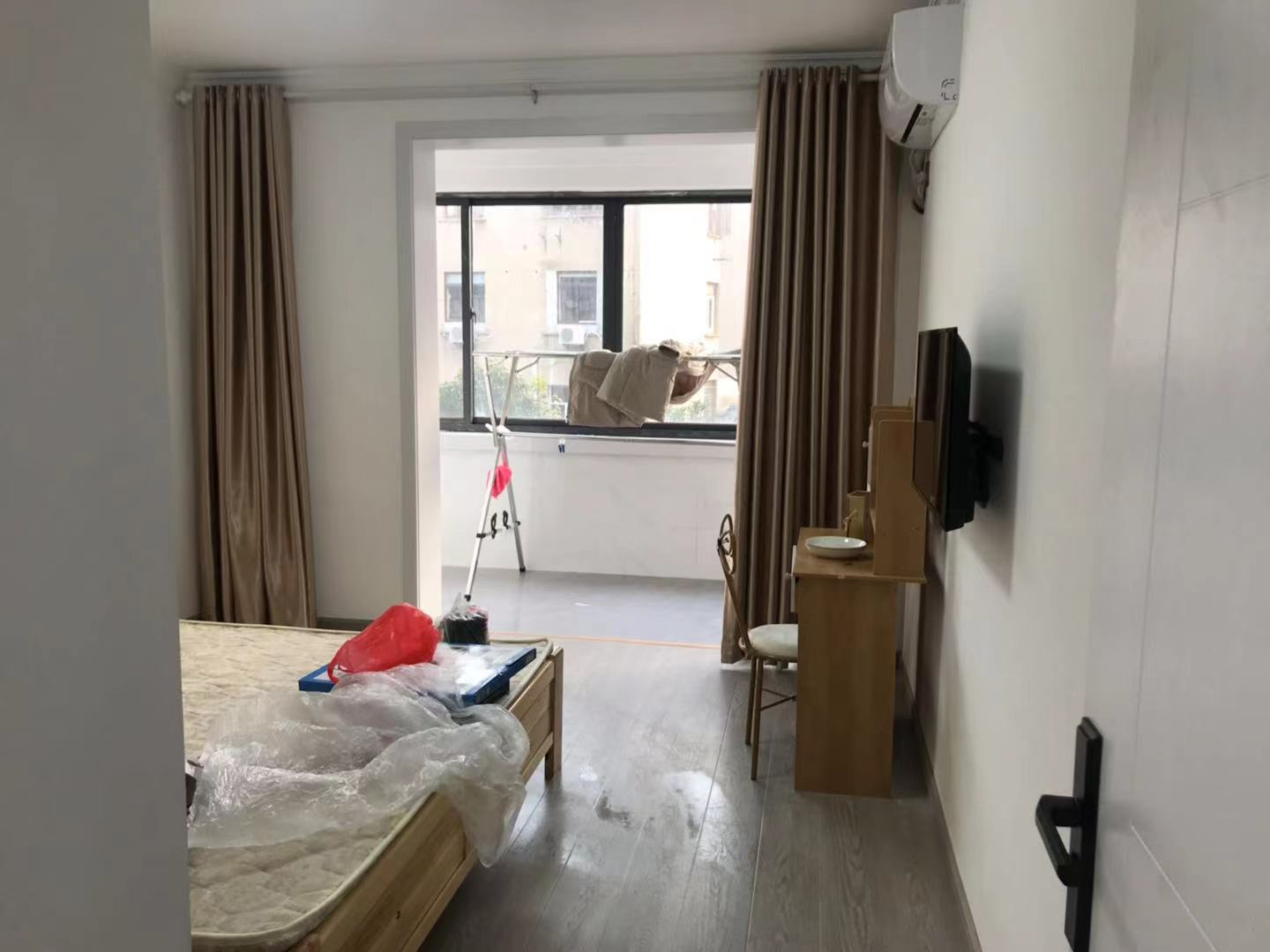 花园角 1室1厅1卫 49m&sup2;