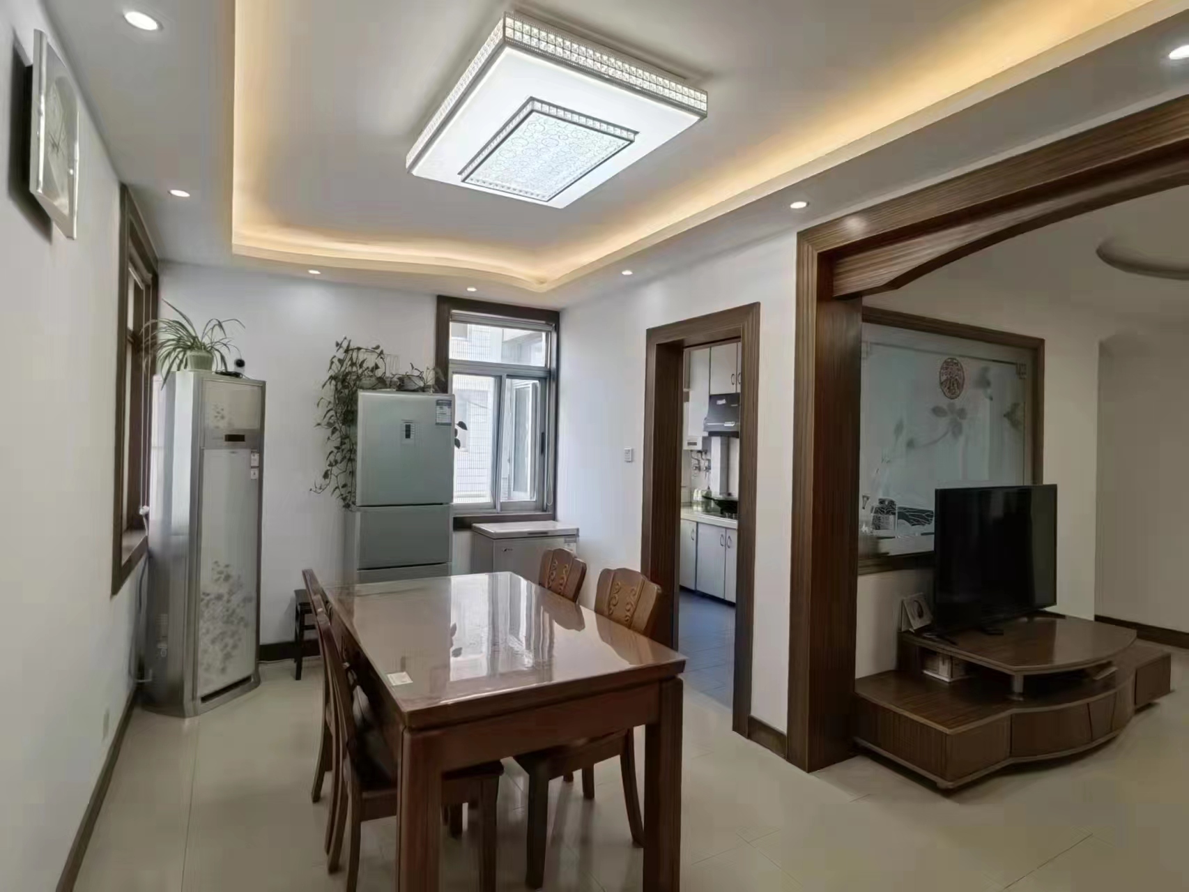 城东小区 4室2厅1卫 137.00m²