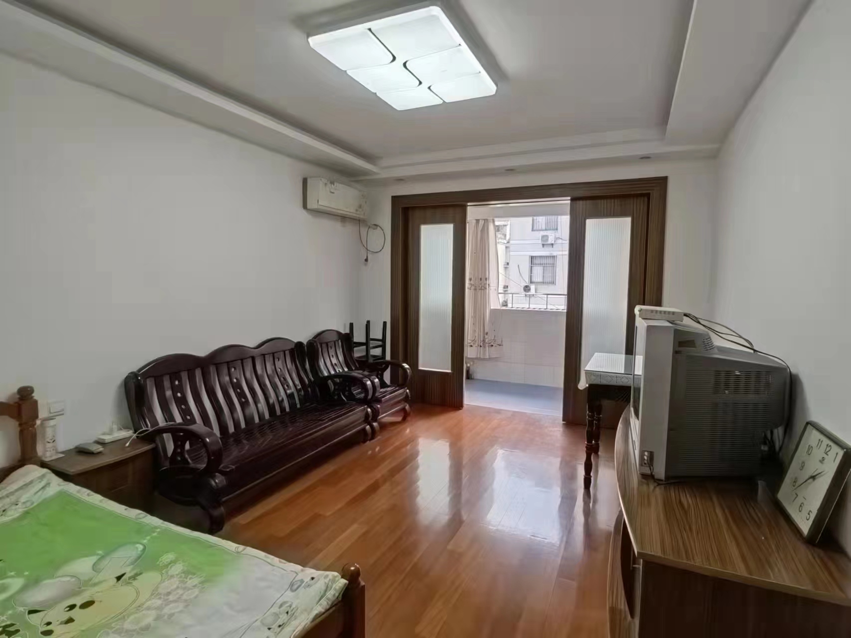 城东小区 4室2厅1卫 137.00m&sup2;