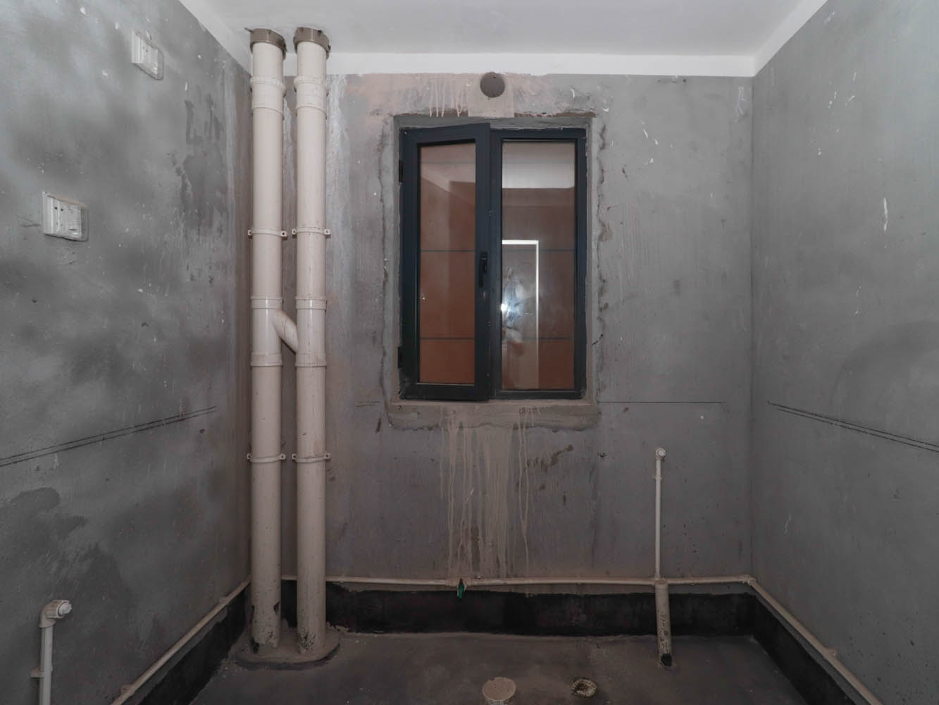 华山花苑六期 2室2厅1卫 90m²