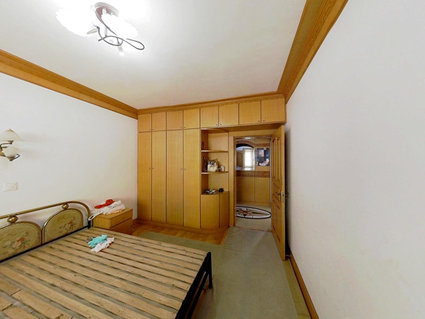 陈家小园东区 3室1厅1卫 124.19m&sup2;