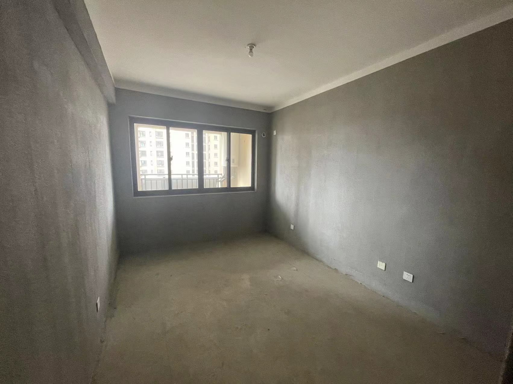 华强城 3室2厅2卫 123m&sup2;