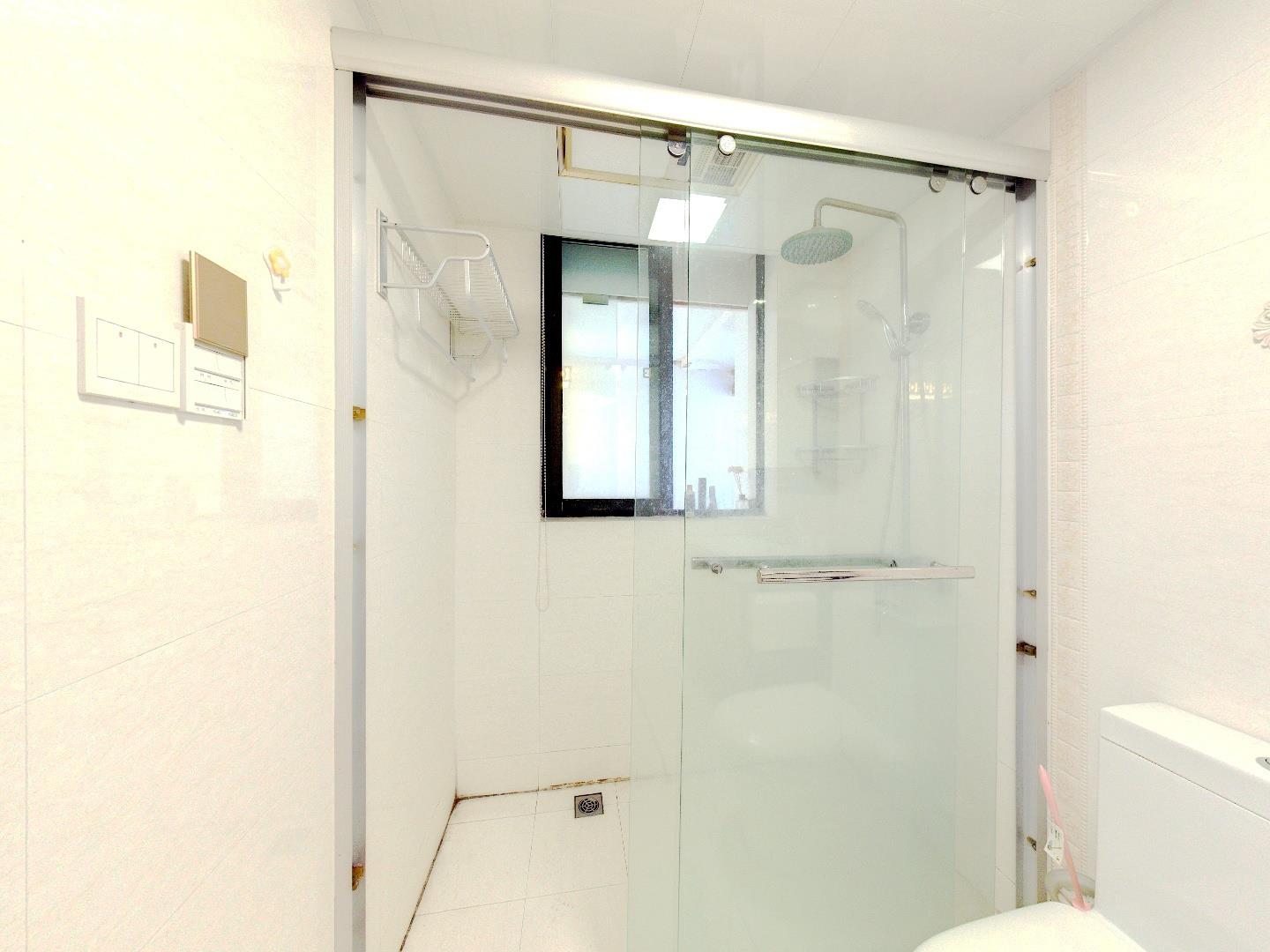 万通城 2室2厅1卫 74.00m&sup2;