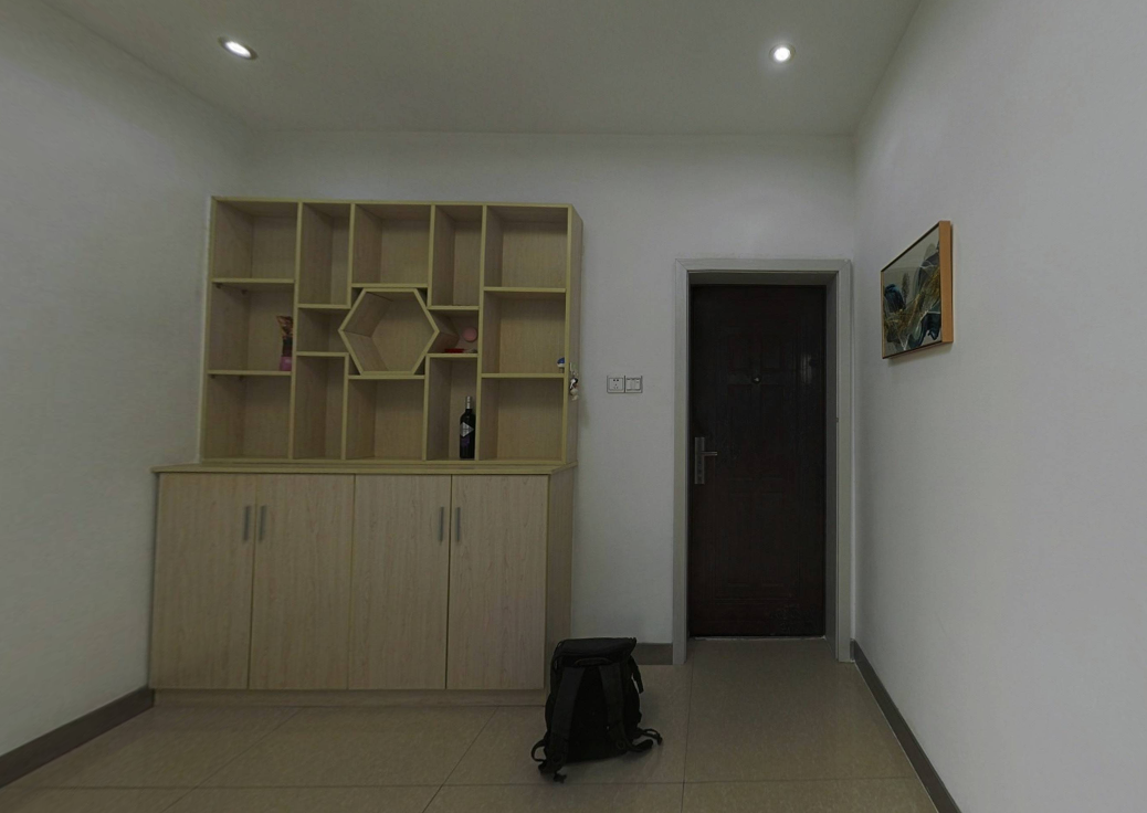 八角亭东一区 3室2厅1卫 81m&sup2;
