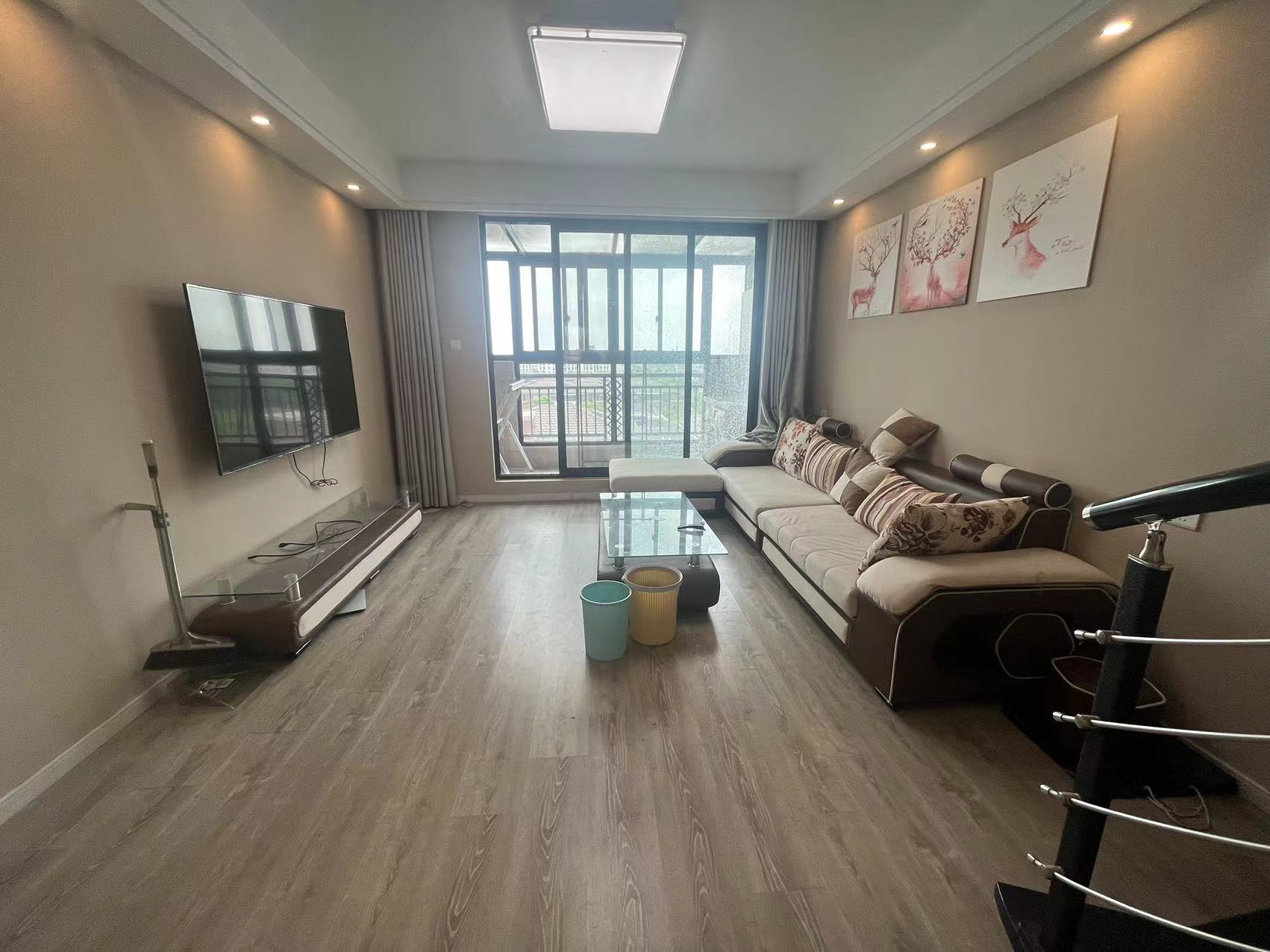 山水壹号 2室2厅1卫 92m&sup2;