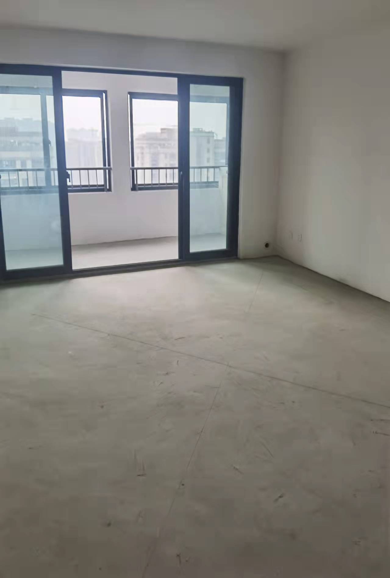 朝阳花苑 2室2厅1卫 96m&sup2;