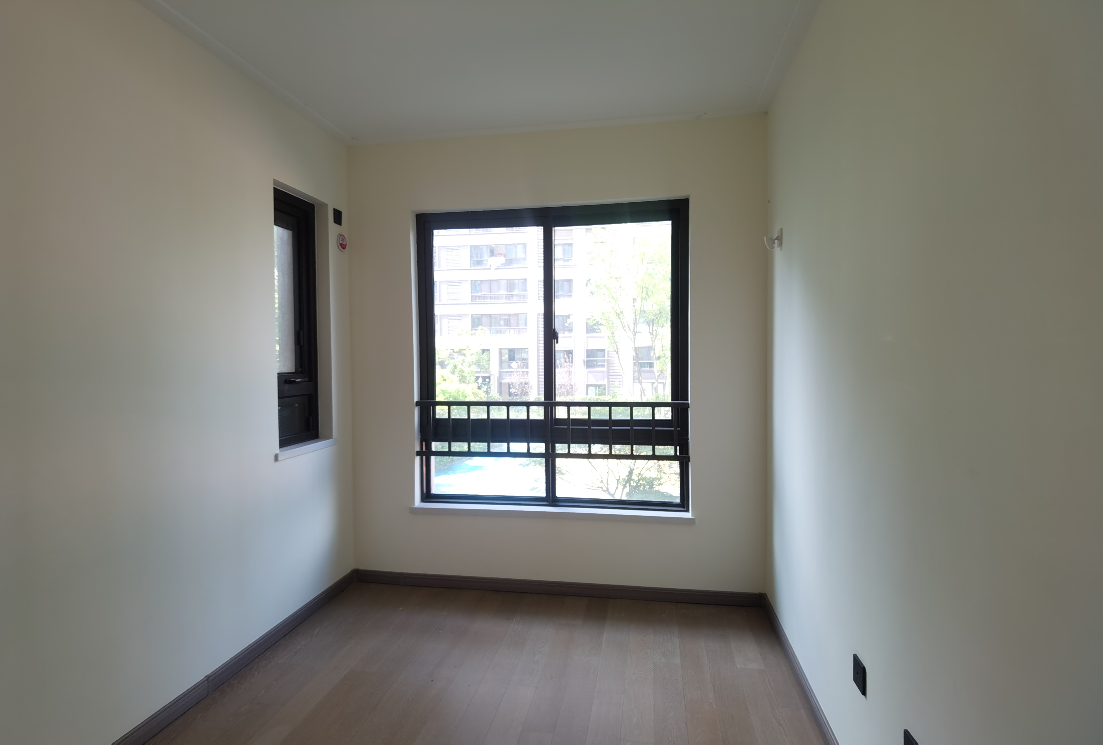 湖山源著 4室2厅2卫 148m&sup2;