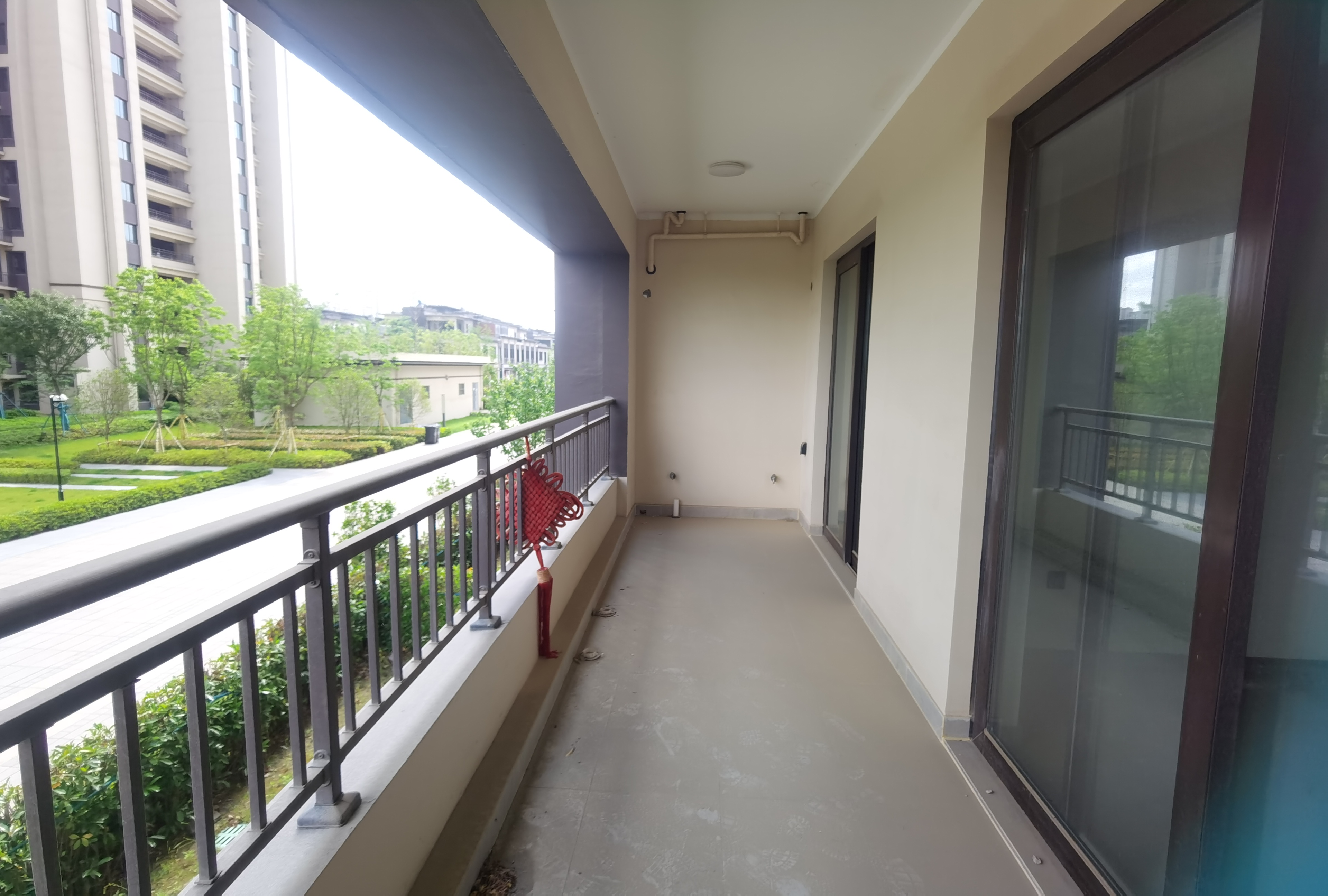 湖山源著 4室2厅2卫 148m&sup2;
