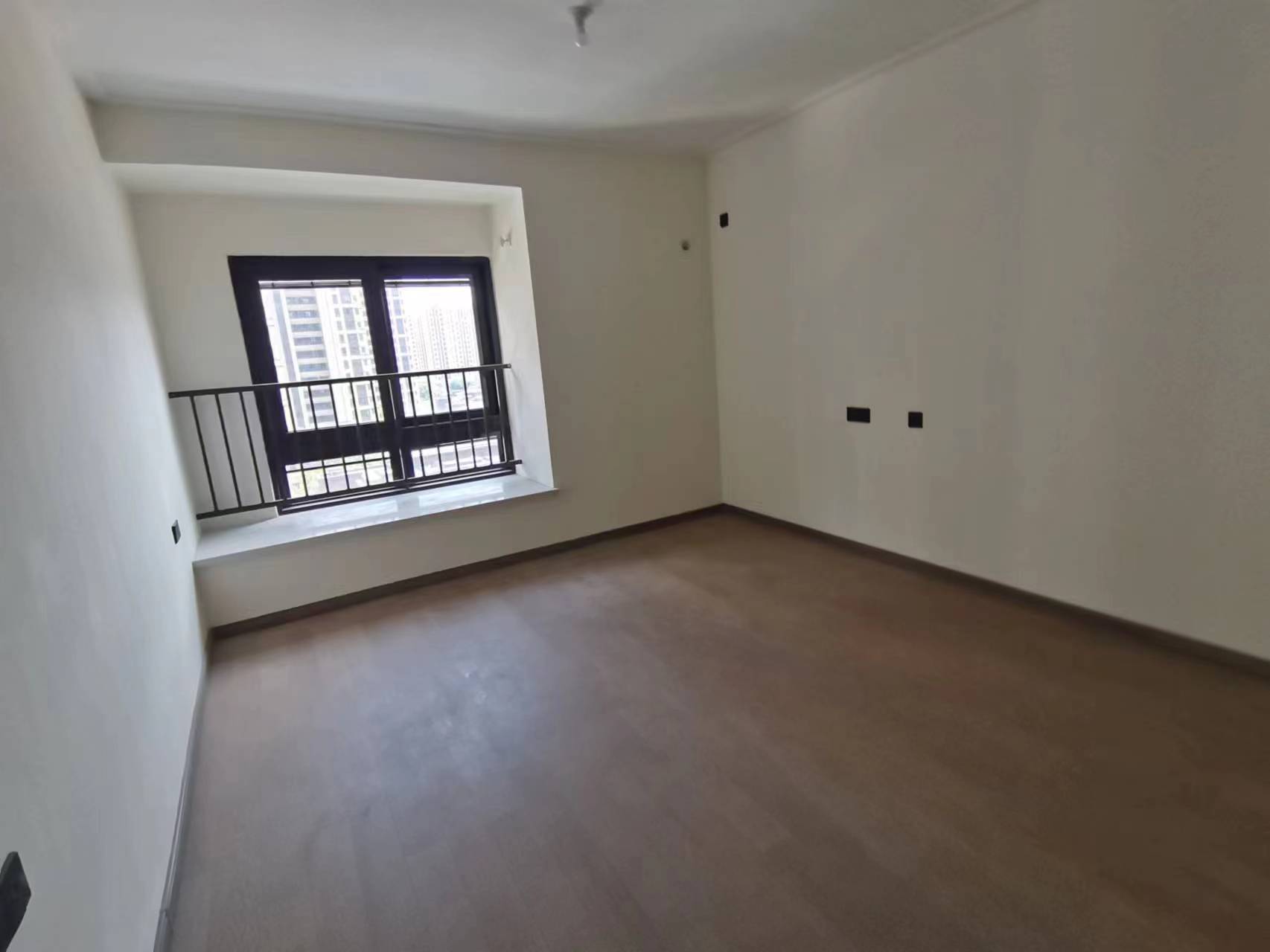 湖山源著 3室2厅2卫 128m&sup2;