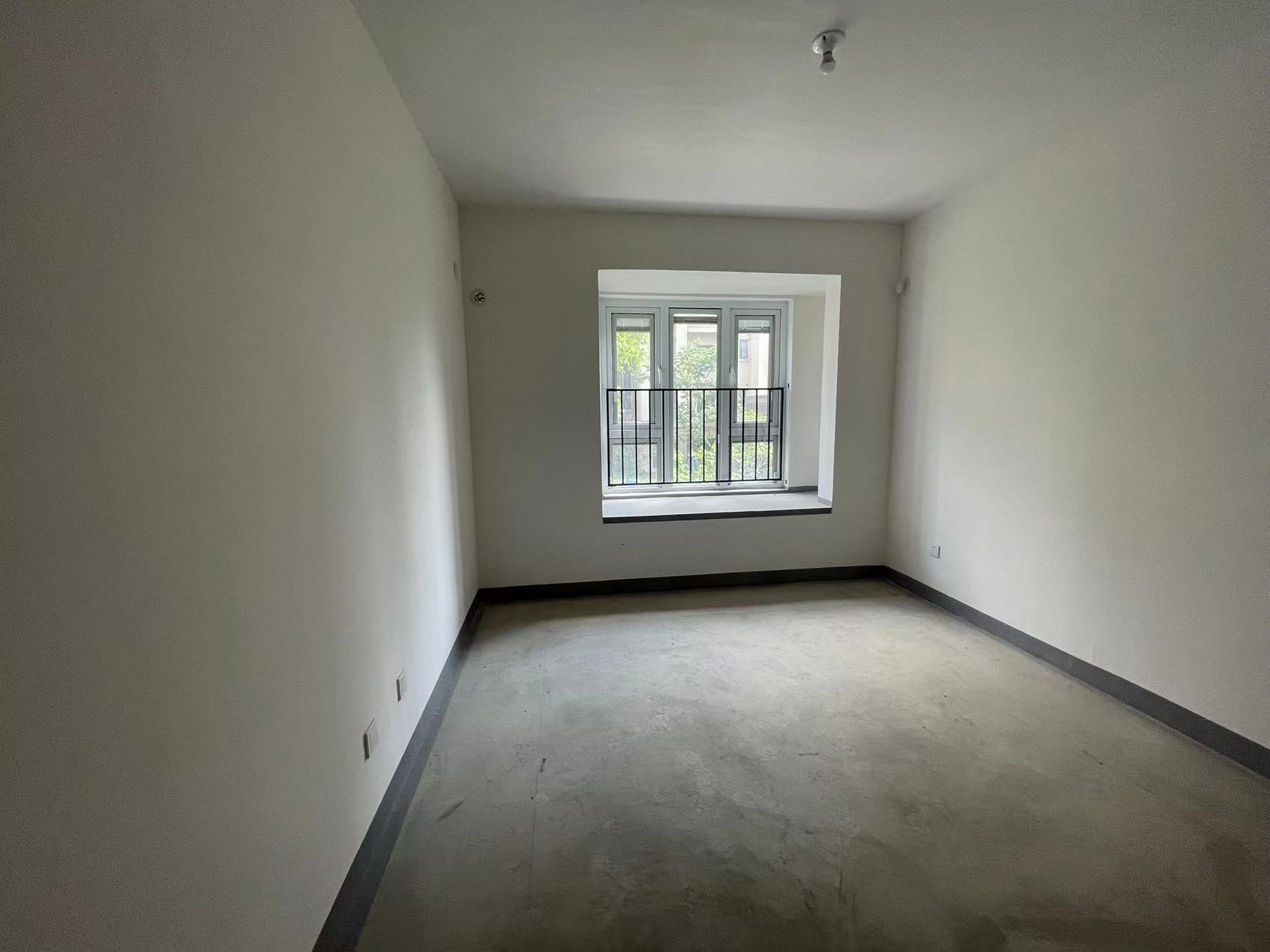 金地繁茂里 3室2厅2卫 98m&sup2;