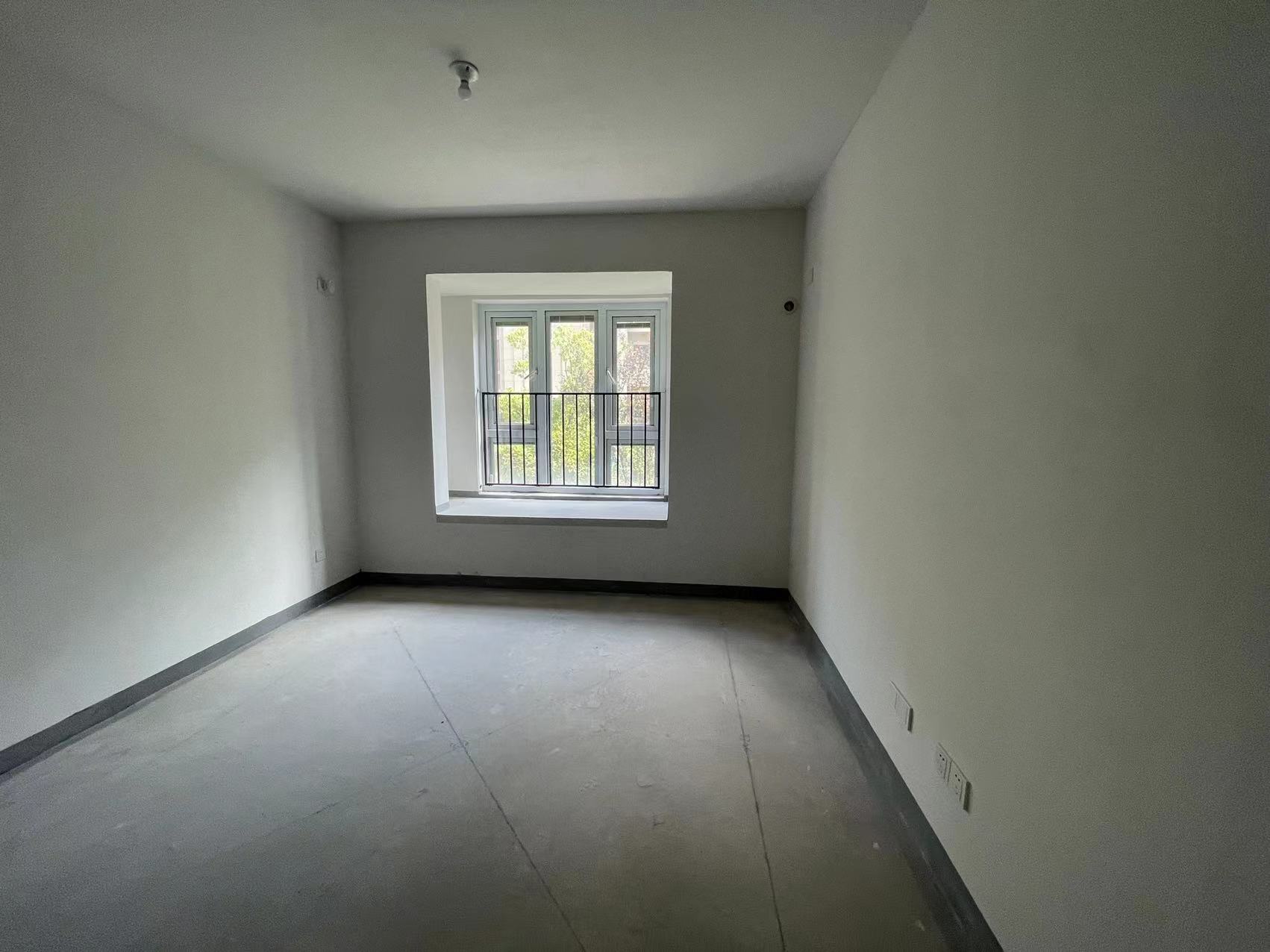 金地繁茂里 4室2厅2卫 117m&sup2;