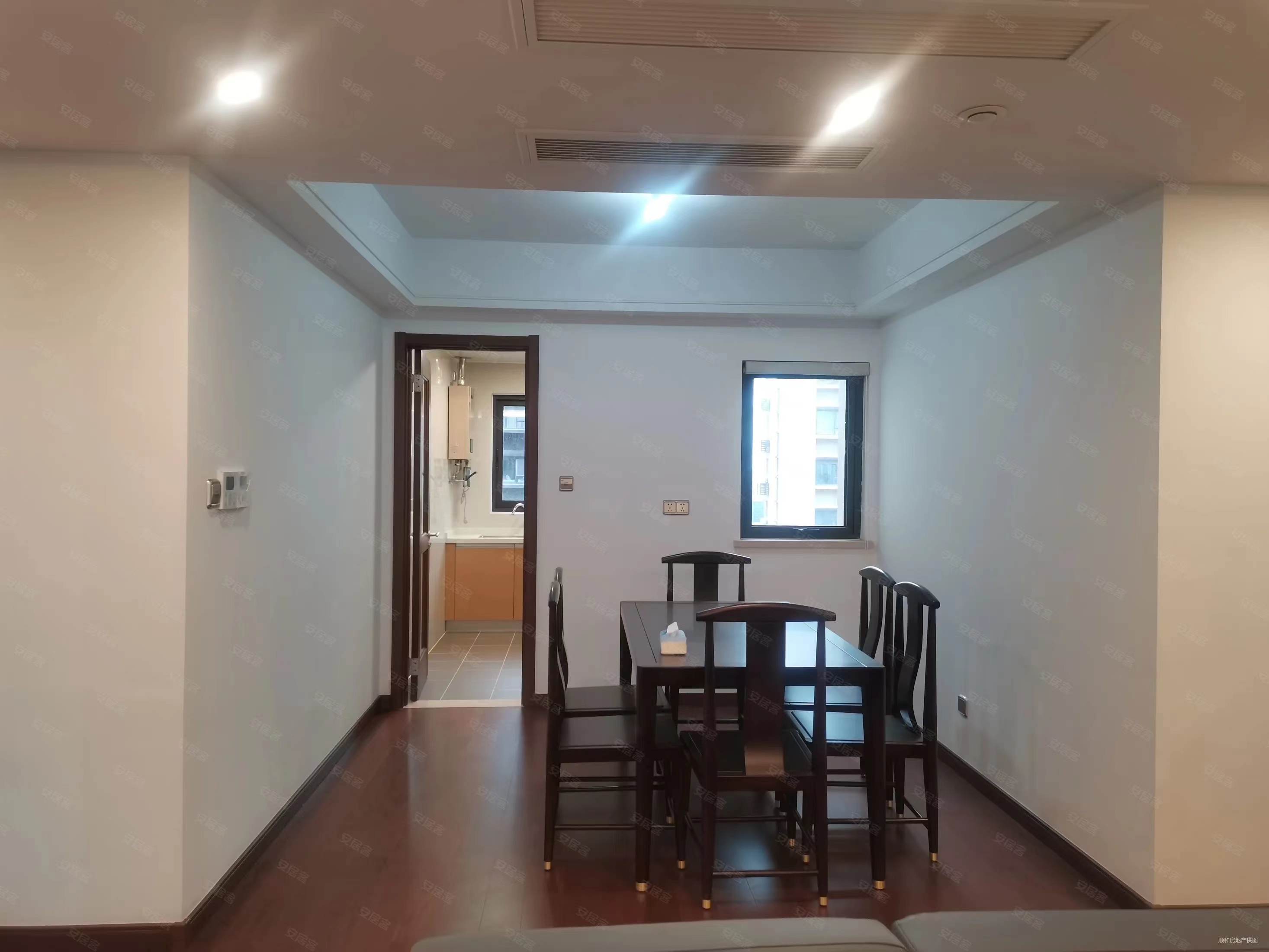 万科城市之光 4室2厅2卫 142m&sup2;