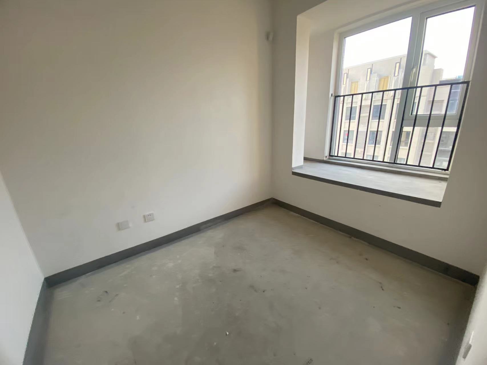 金地繁茂里 3室2厅2卫 100m&sup2;