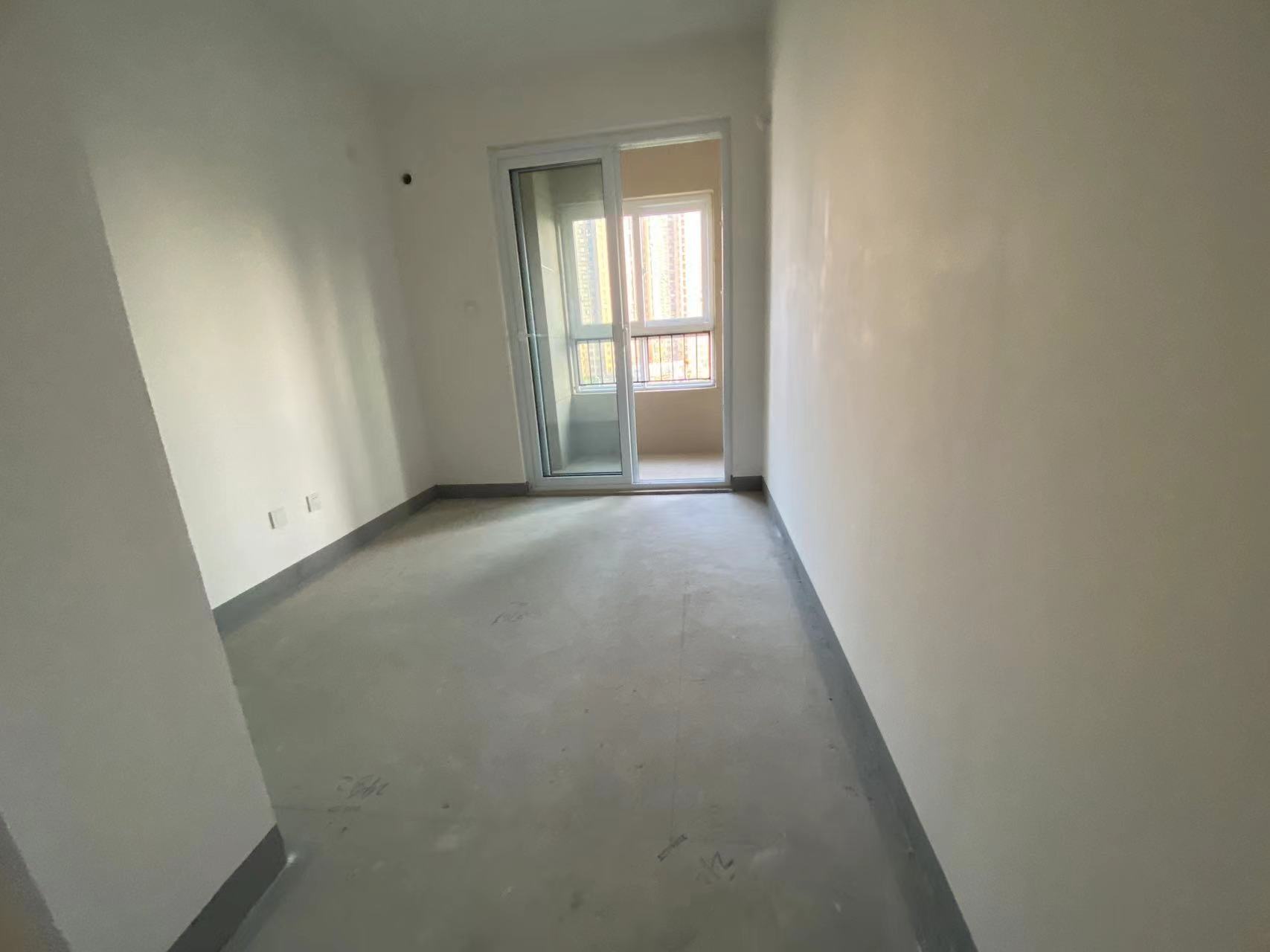金地繁茂里 3室2厅2卫 100m&sup2;