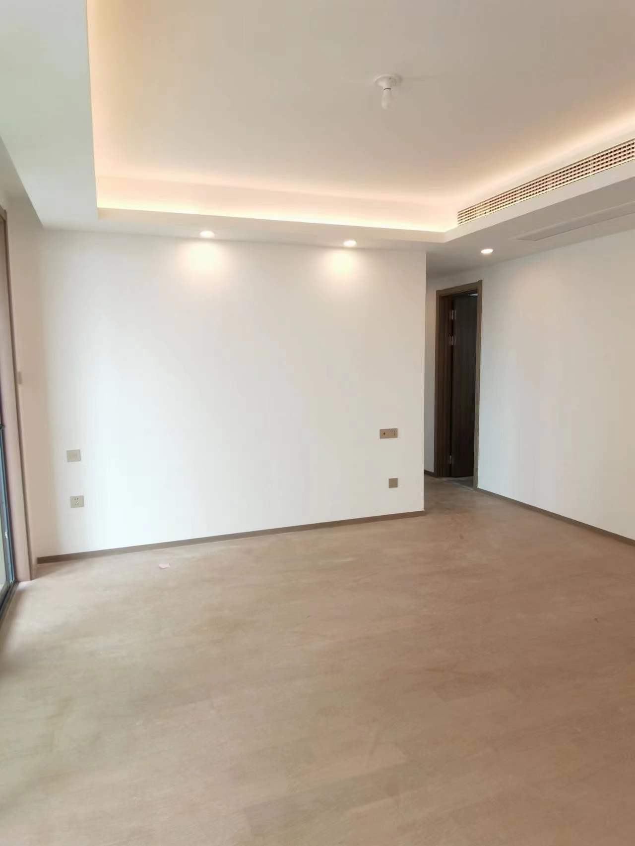 卓越府 3室2厅2卫 117m&sup2;