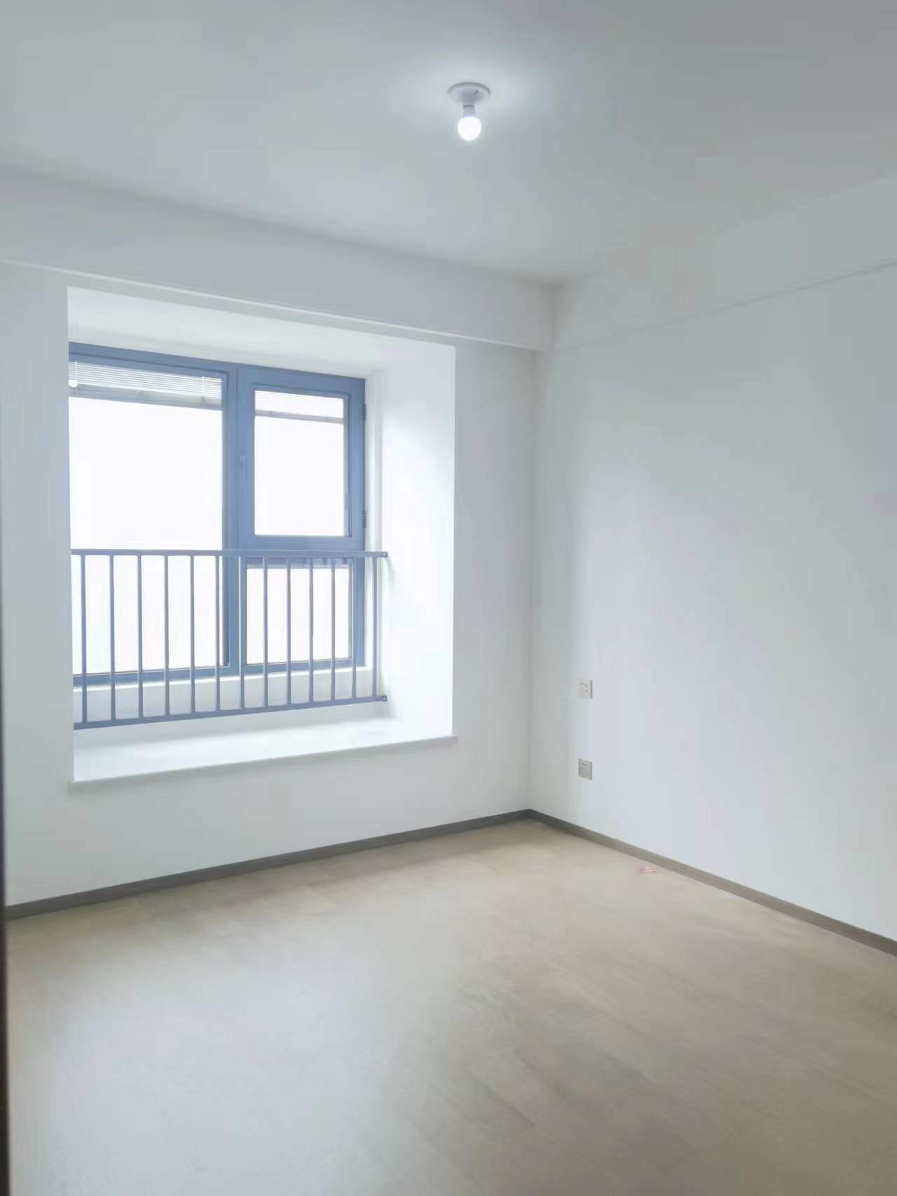 卓越府 3室2厅2卫 117m&sup2;
