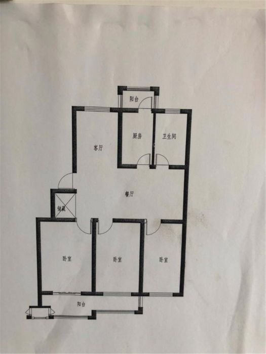 星嘉花园 3室2厅2卫 137m&sup2;