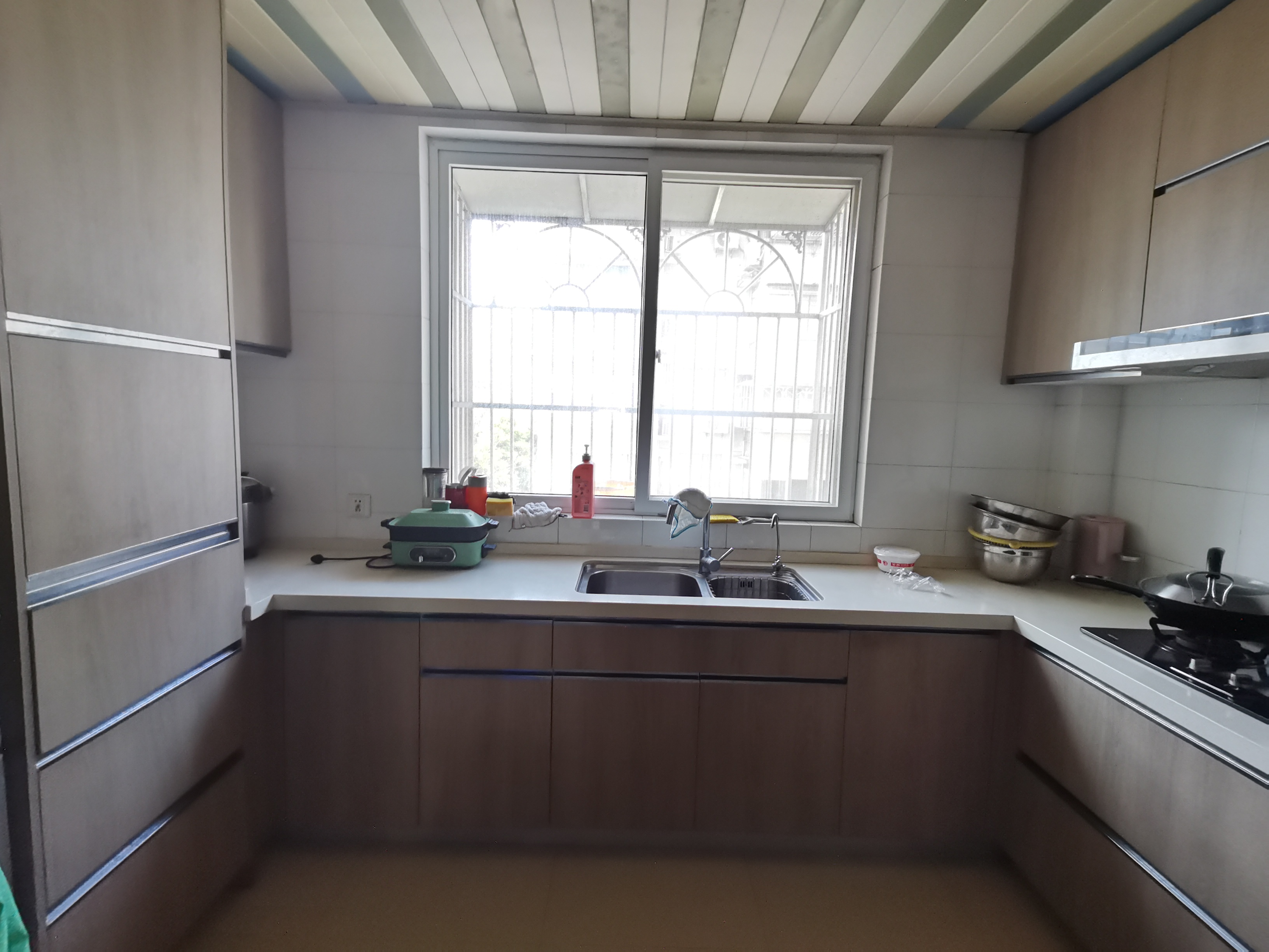 星源花苑 3室2厅2卫 151m&sup2;