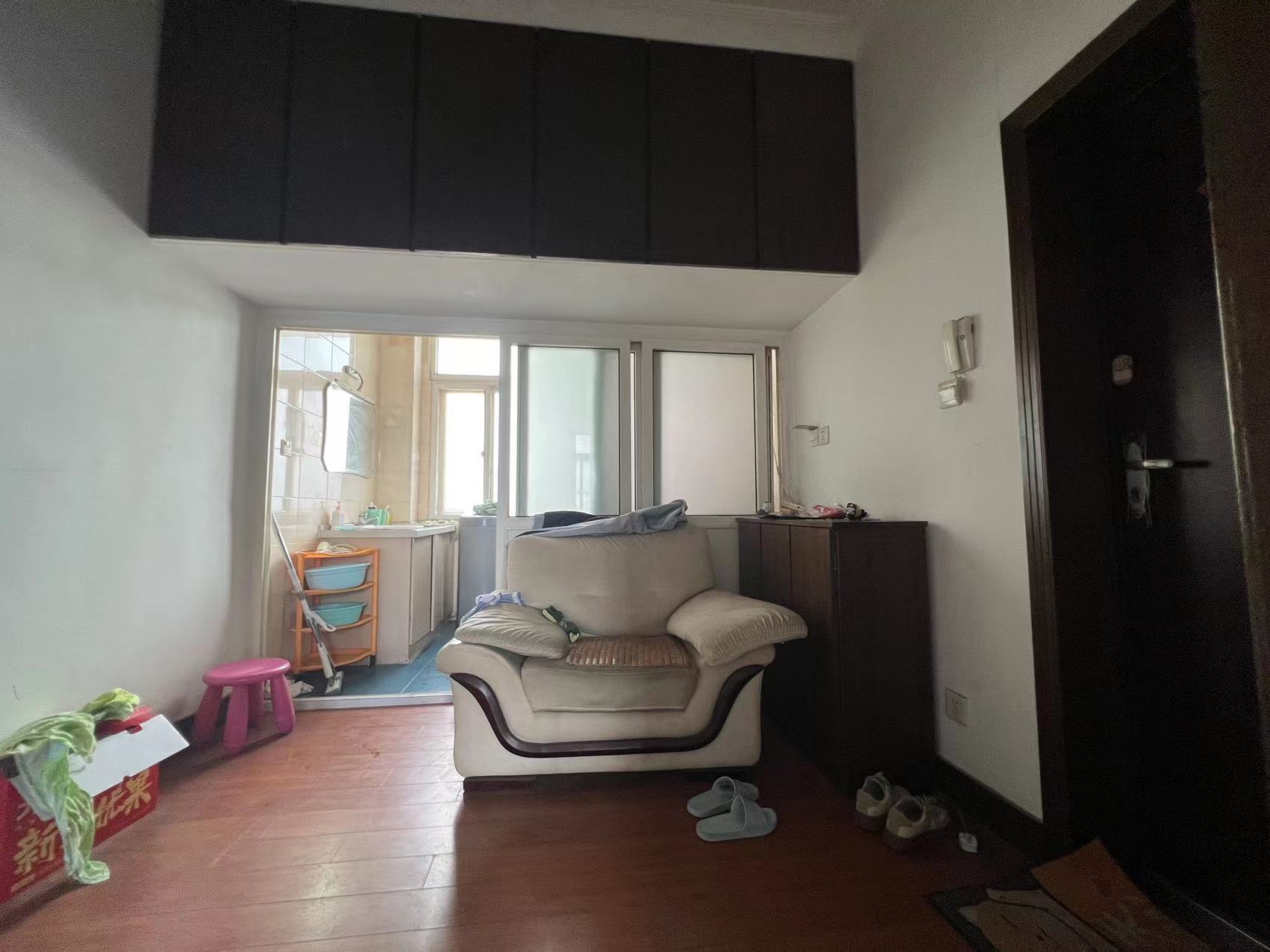 濠东路63号 3室1厅1卫 75m&sup2;