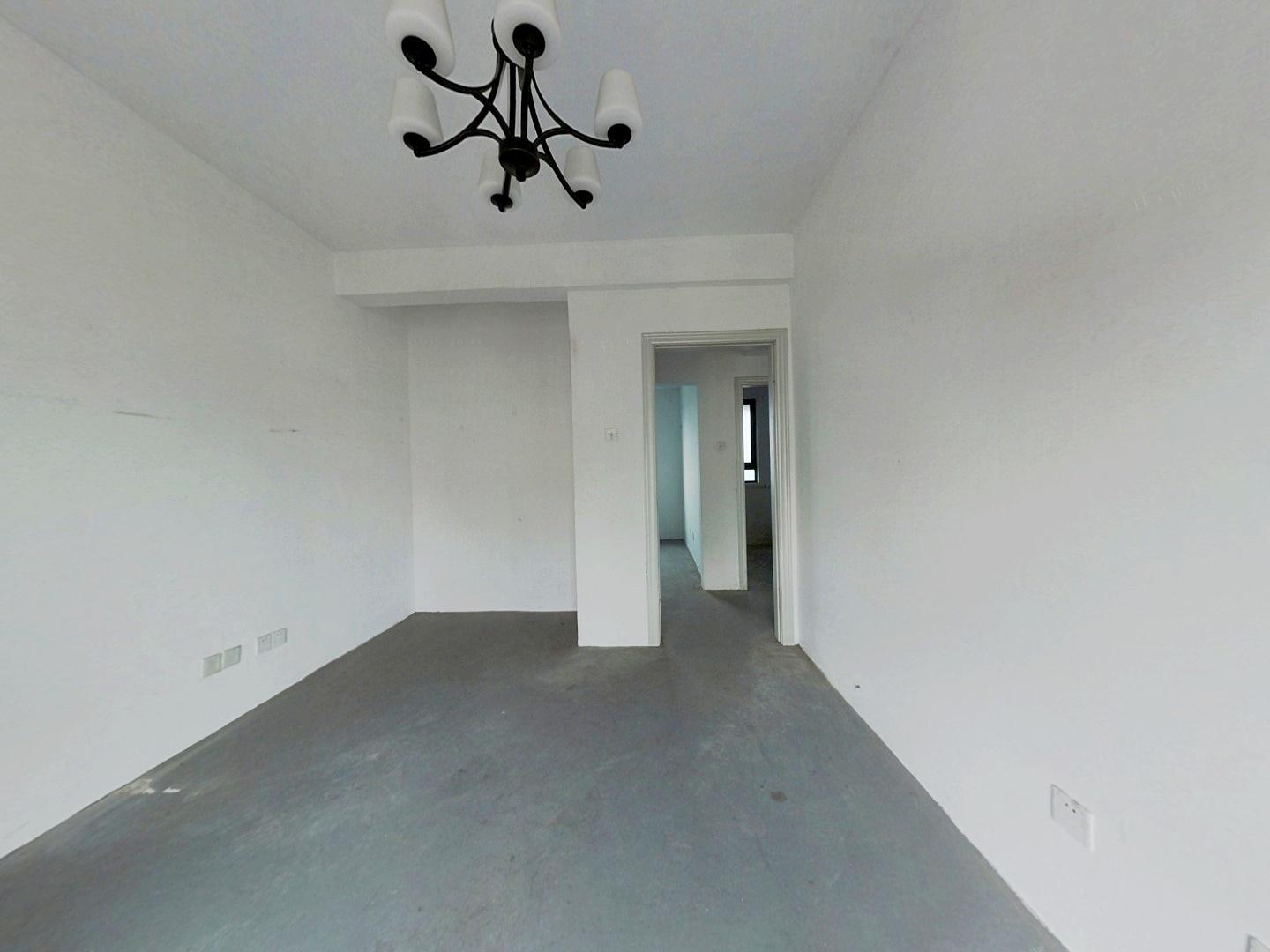 华强城 3室2厅1卫 113m&sup2;