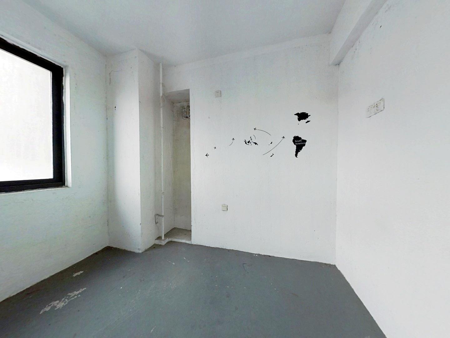 华强城 3室2厅1卫 113m&sup2;