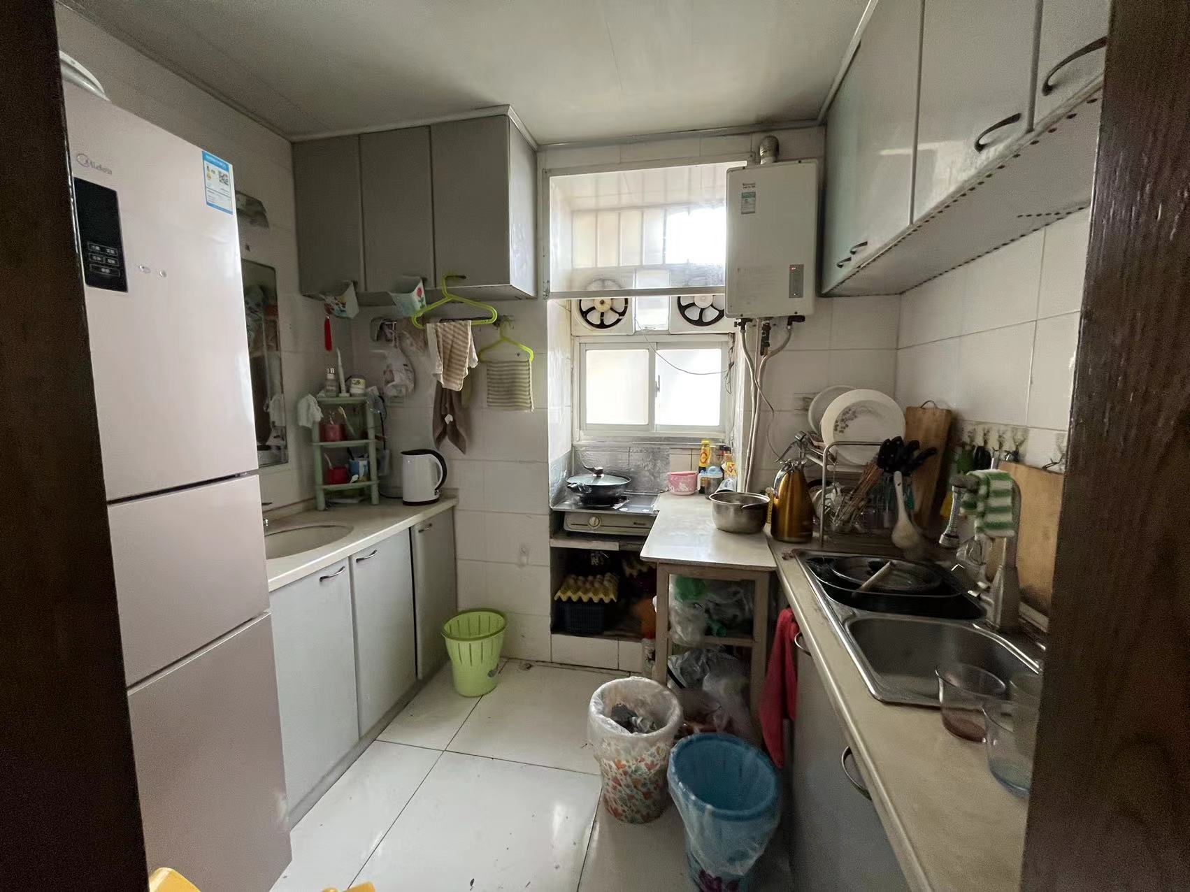 虹桥新村(朝霞路) 2室1厅1卫 66m&sup2;