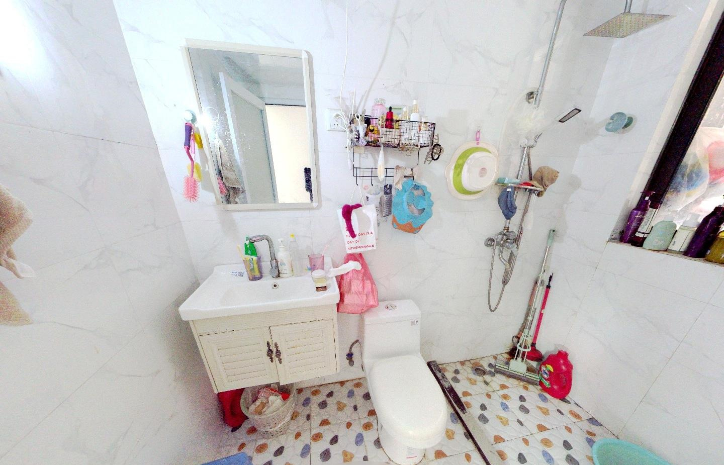 万通城 2室1厅1卫 74m&sup2;