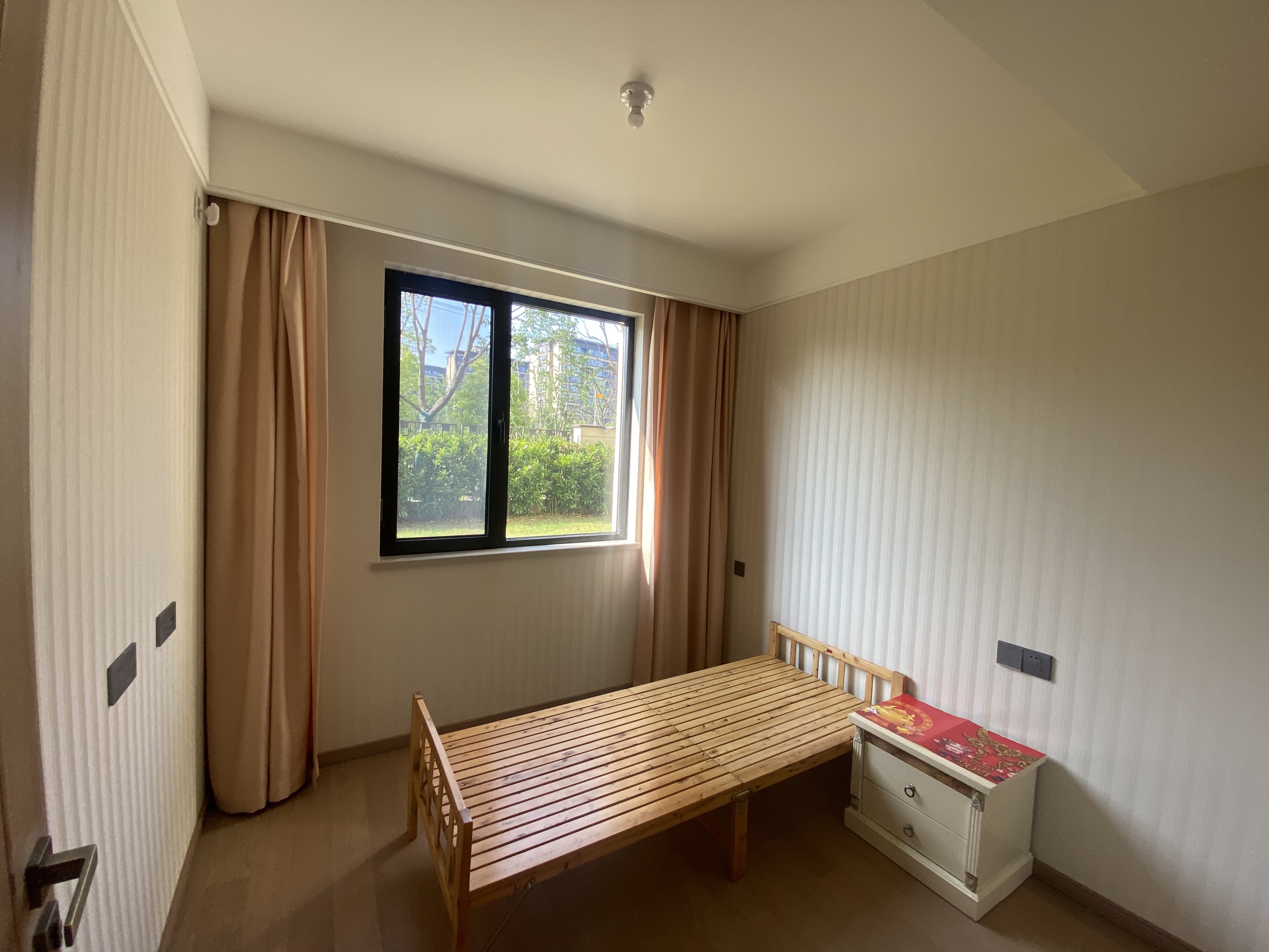 龙湖天宸源著 2室2厅2卫 97.00m&sup2;