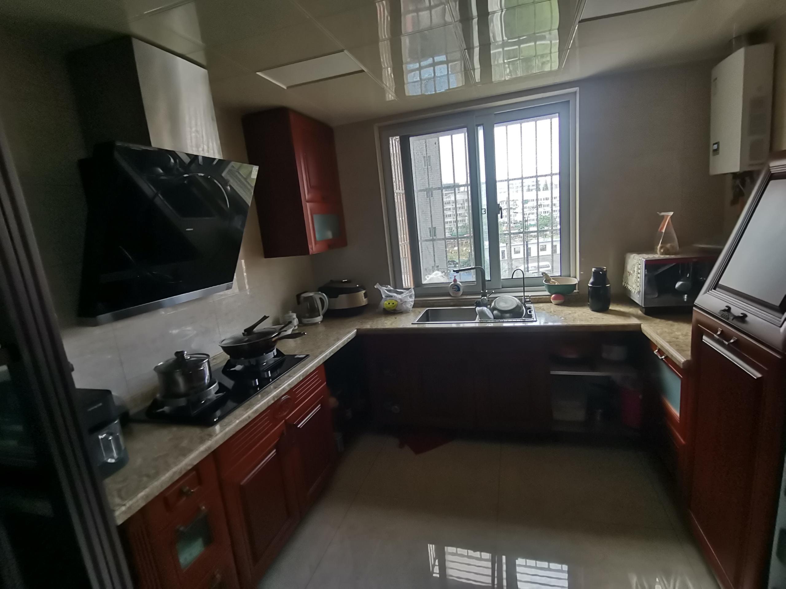 湾子头新寓 3室2厅1卫 130m&sup2;