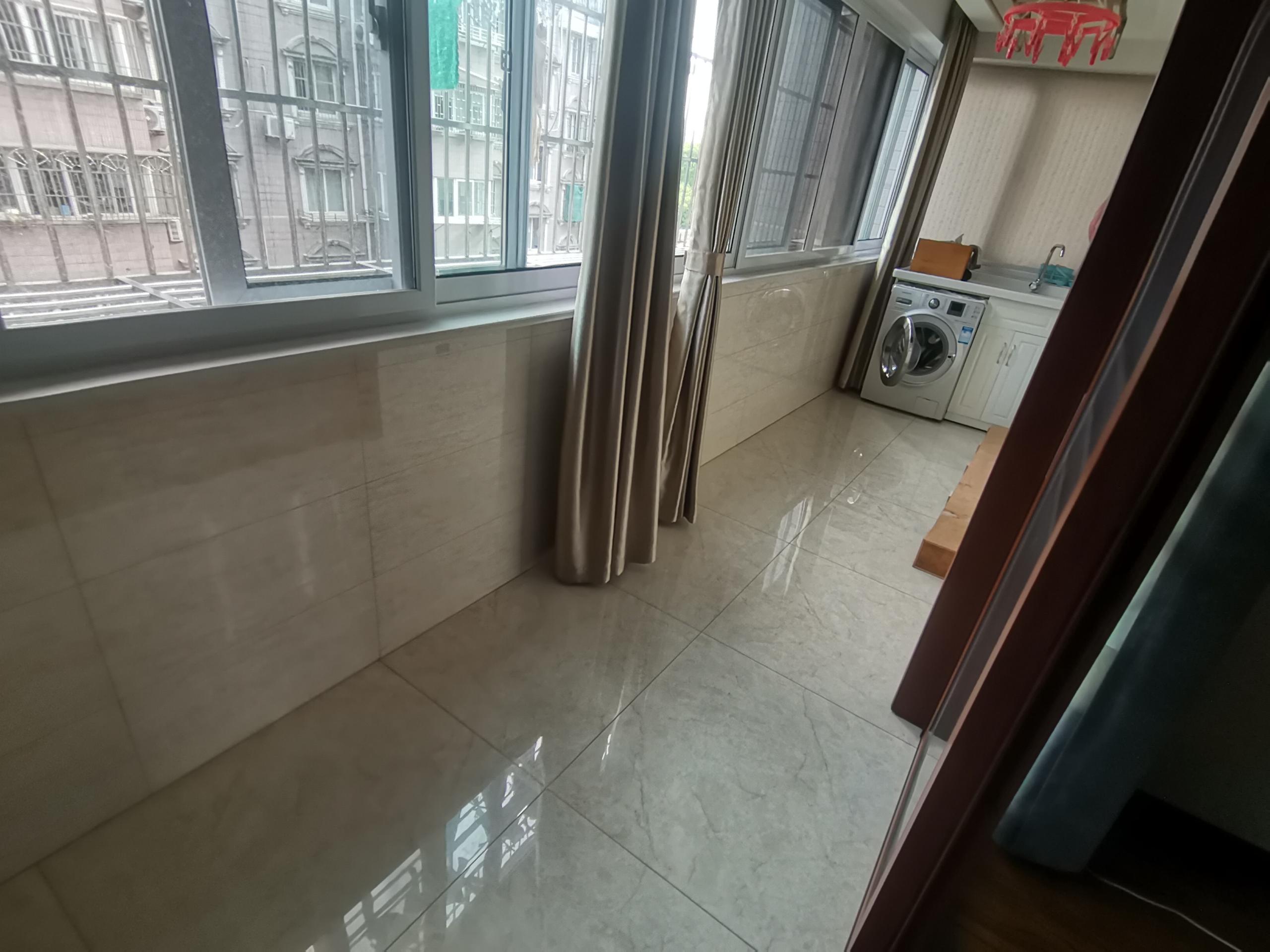 湾子头新寓 3室2厅1卫 130m&sup2;