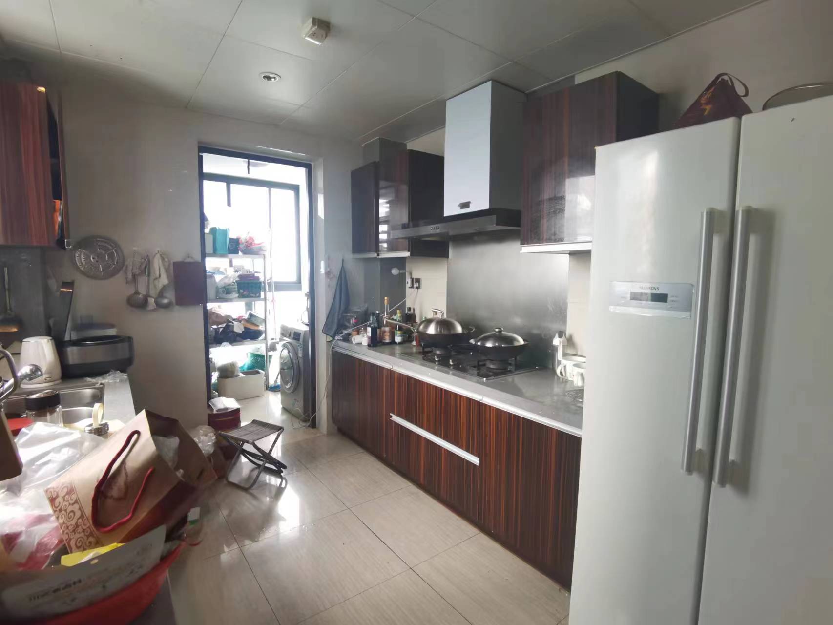 圆融广场公馆 3室2厅2卫 186.00m&sup2;