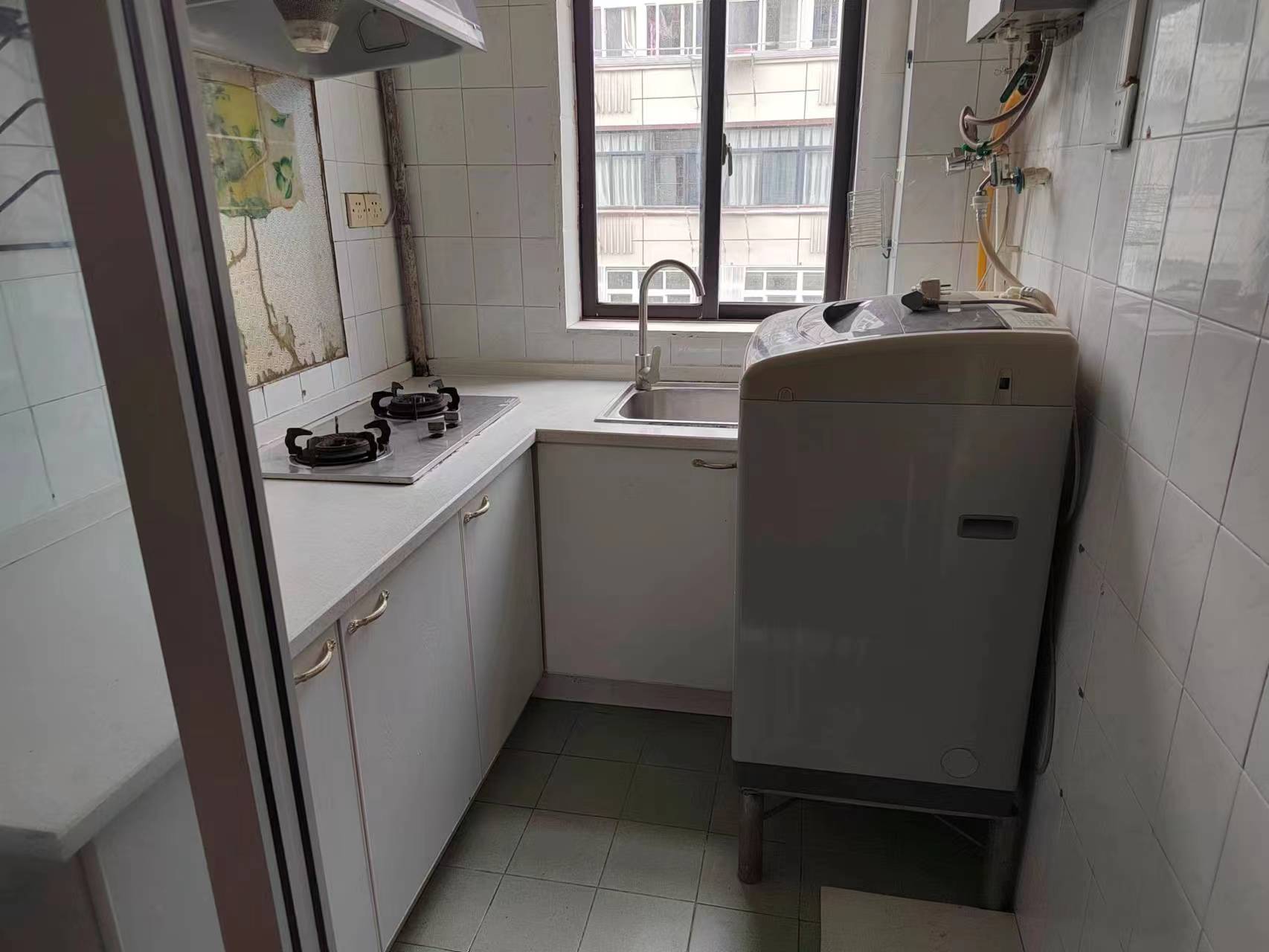 光明新村 3室1厅1卫 78m&sup2;
