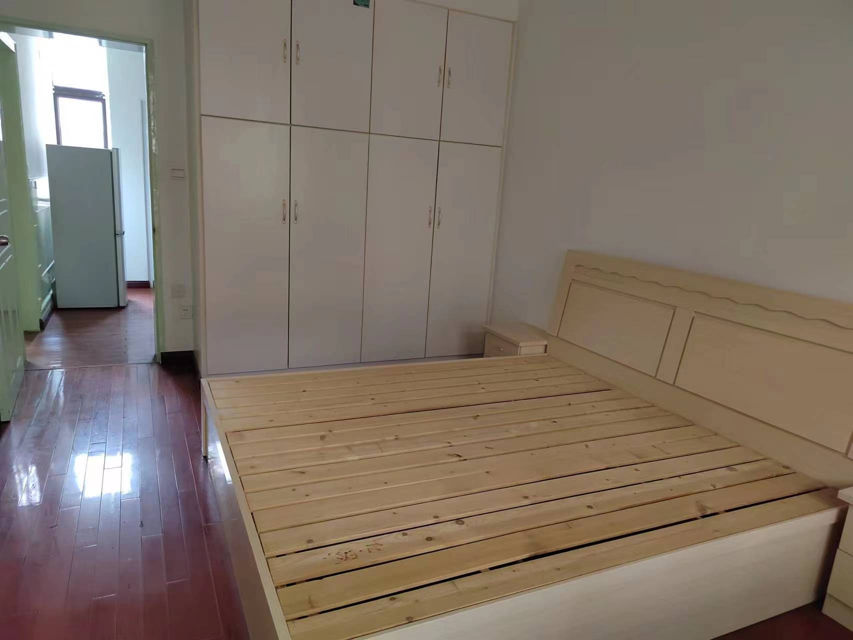 光明新村 3室1厅1卫 78m&sup2;