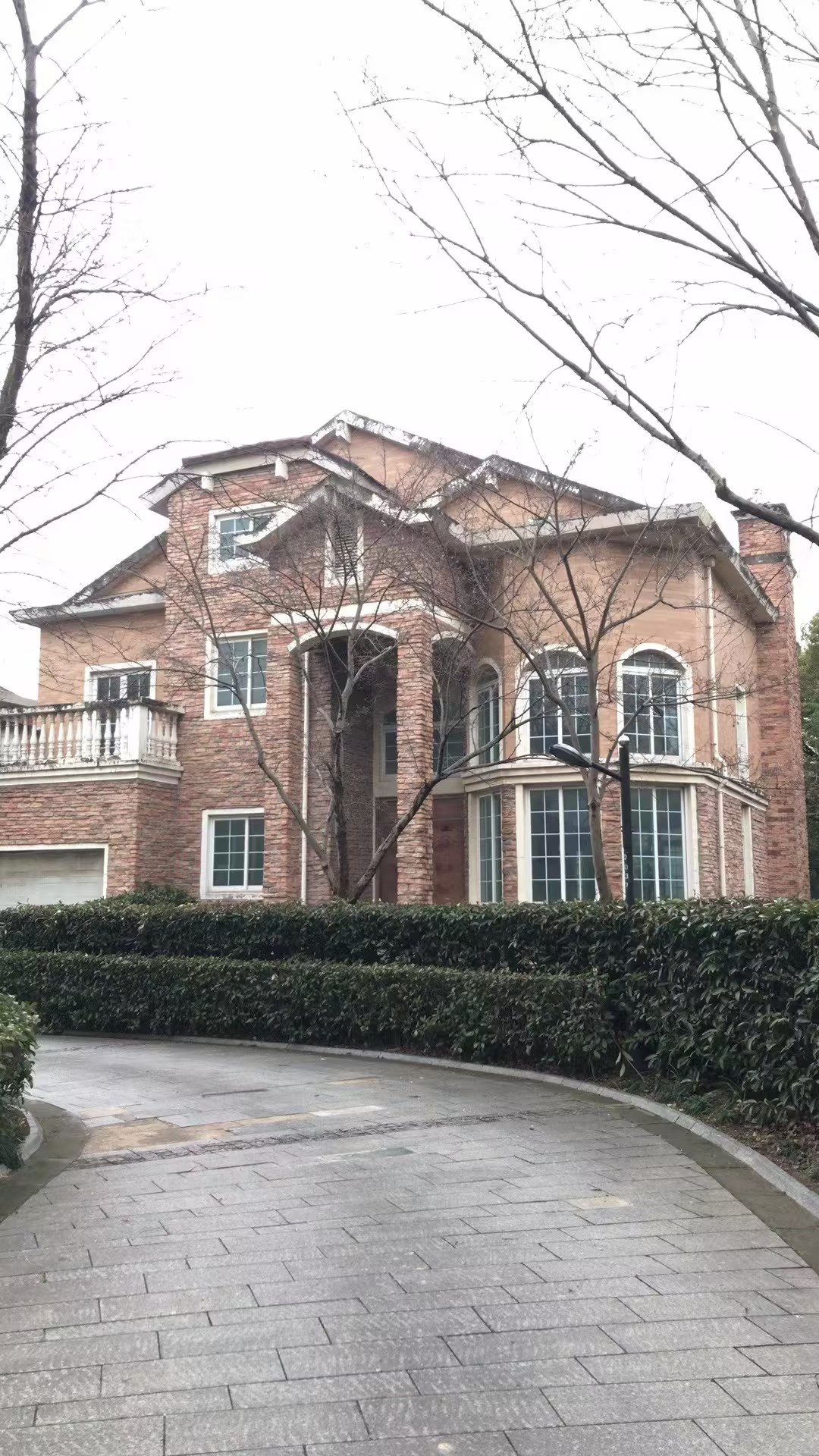 东郊庄园 5室3厅3卫 418m²