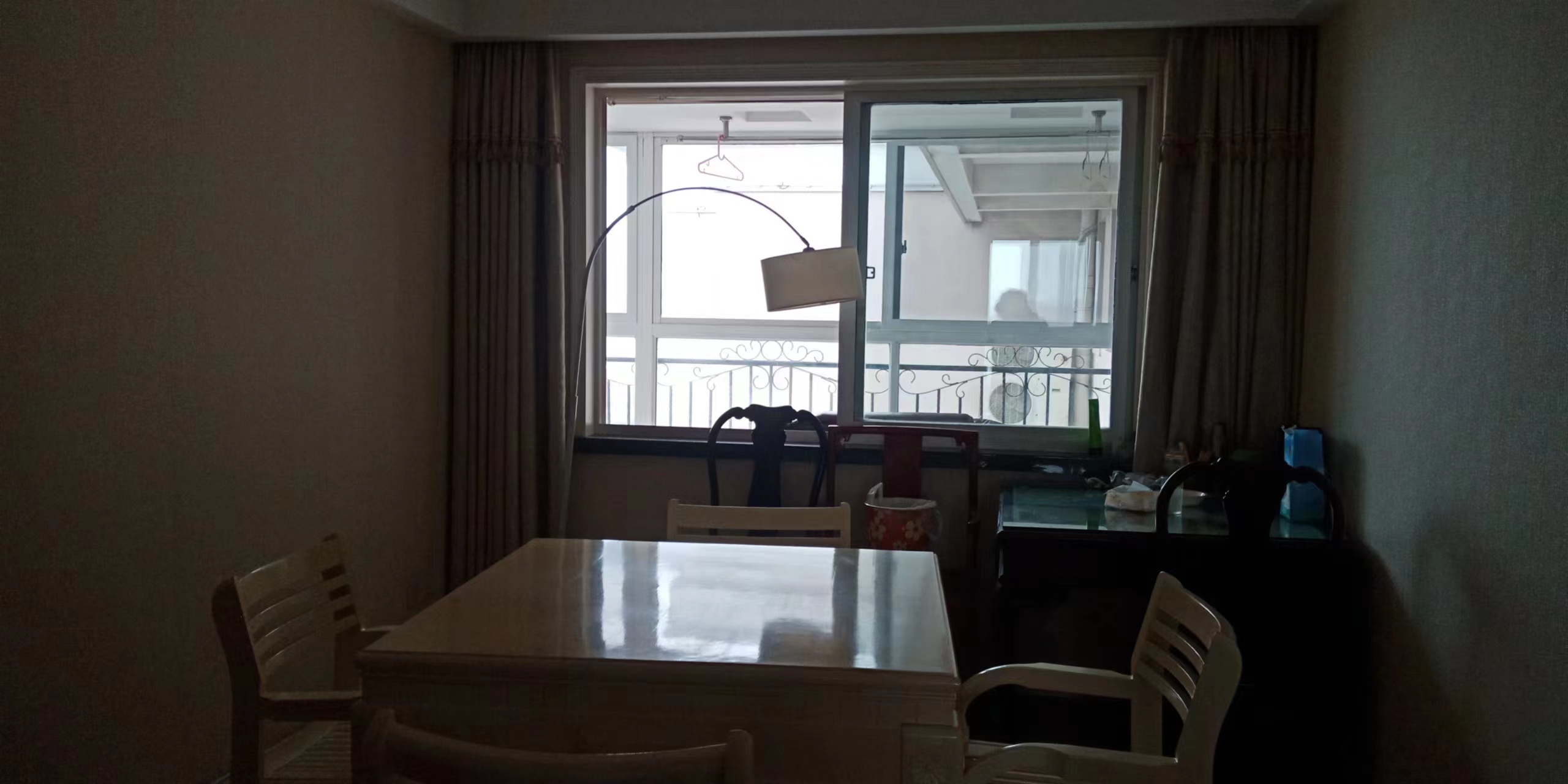 王府大厦 2室1厅1卫 124m&sup2;
