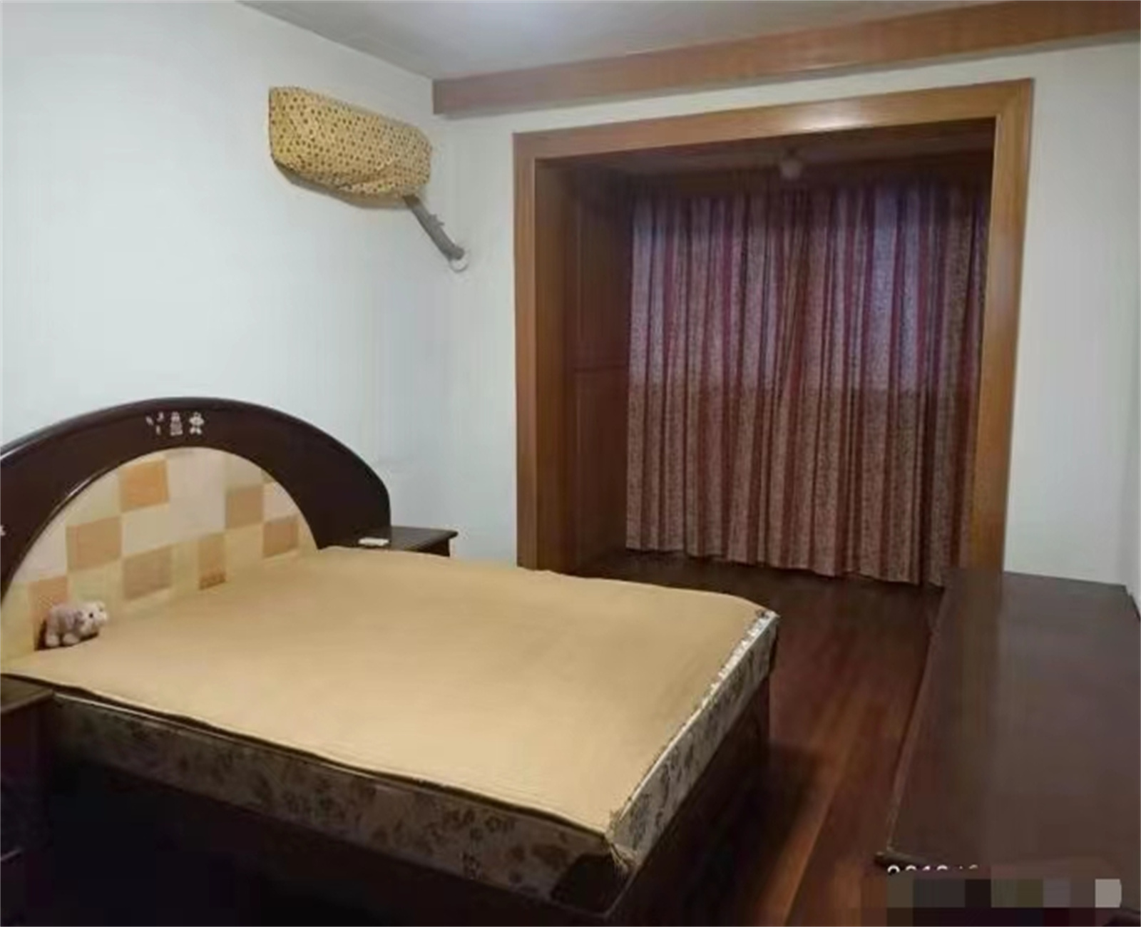 朝晖花园 3室2厅1卫 100m&sup2;