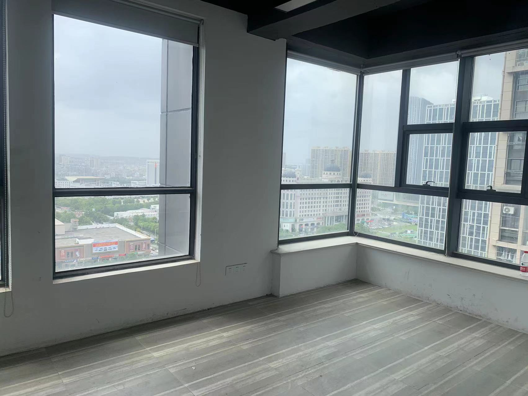 金贸公寓 5室1厅1卫 168.00m&sup2;