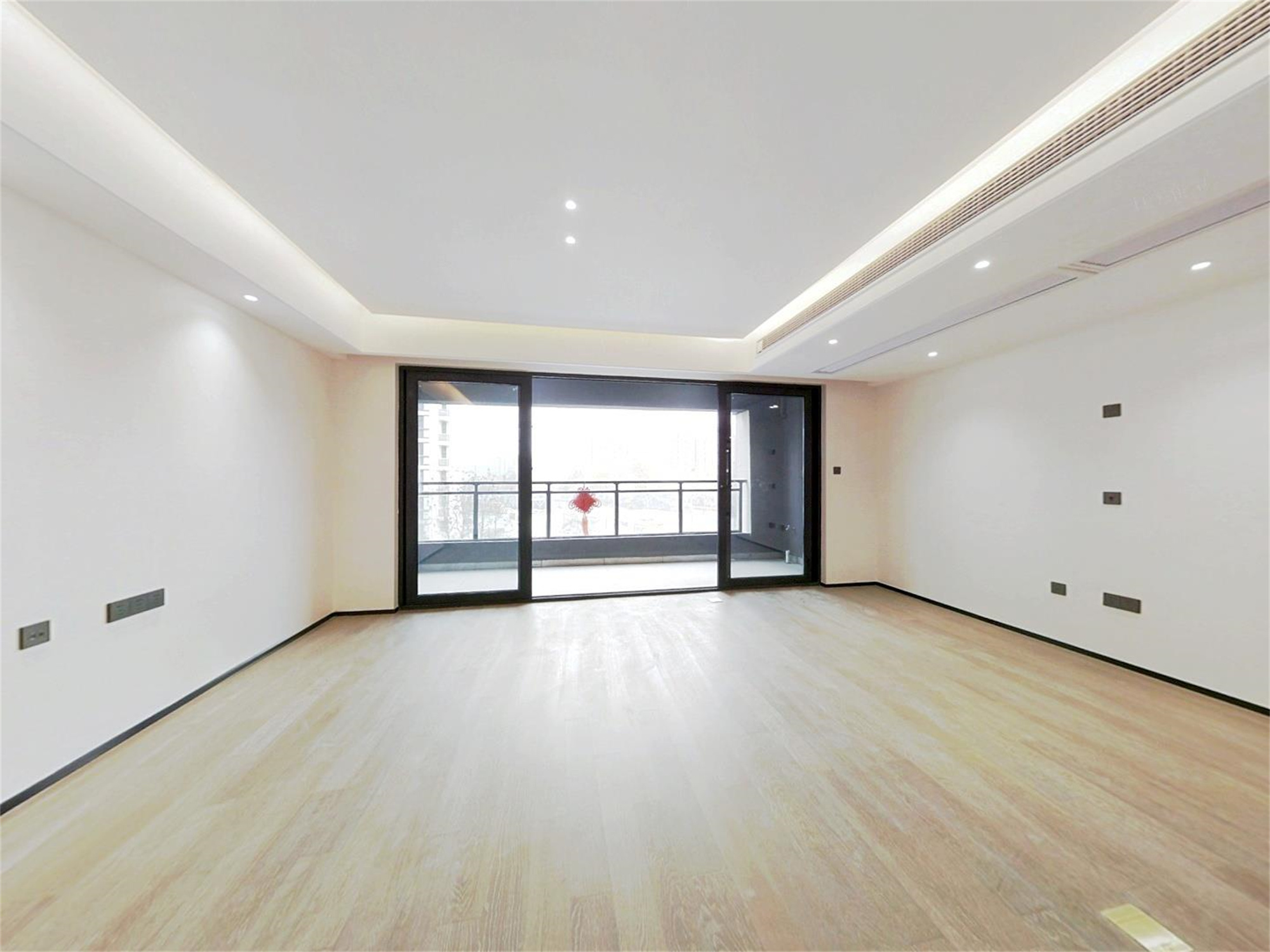 万科翡翠东第 3室2厅2卫 129m&sup2;
