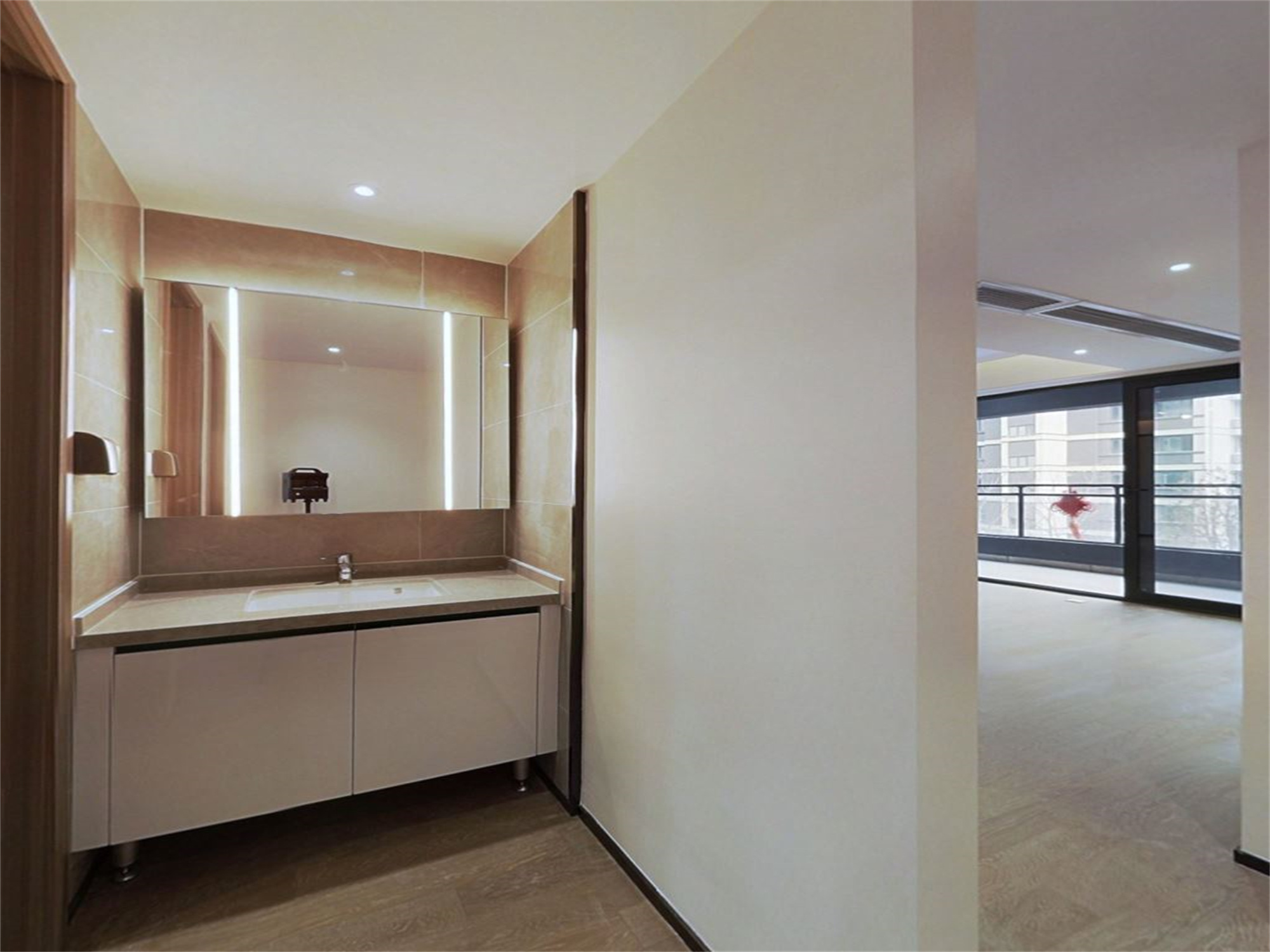 万科翡翠东第 3室2厅2卫 129m&sup2;