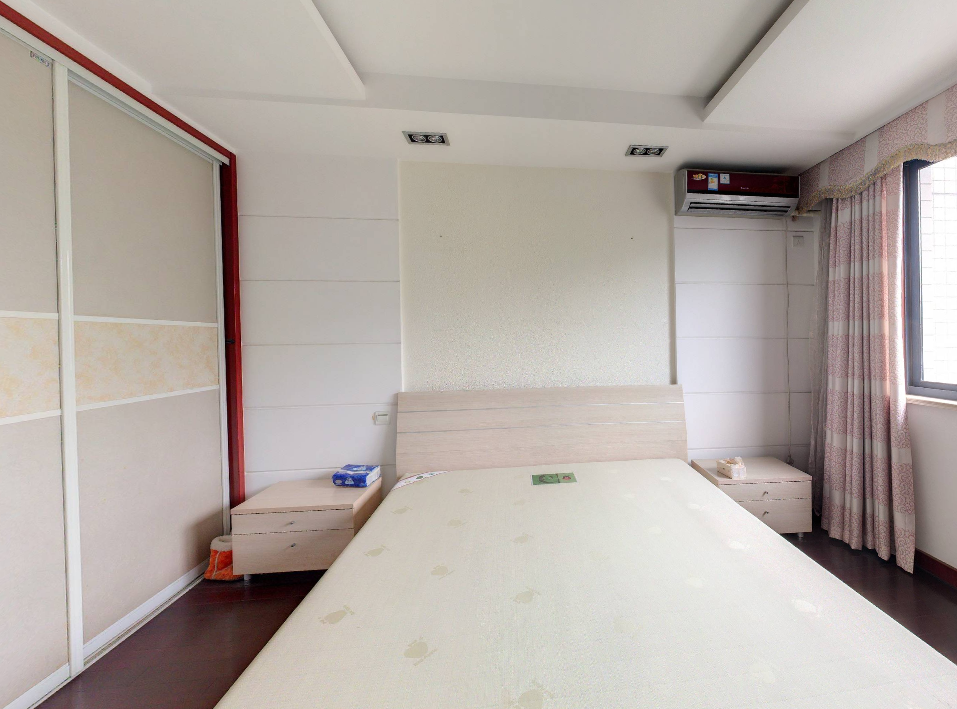 金桥人家 4室2厅2卫 142.88m&sup2;