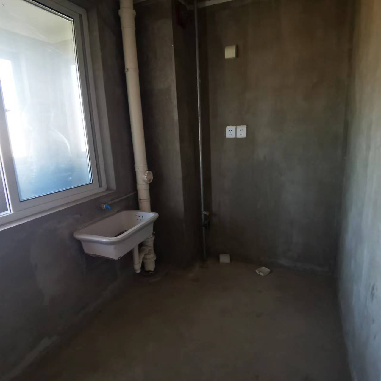 陆洪小镇街区 1室1厅1卫 61m&sup2;