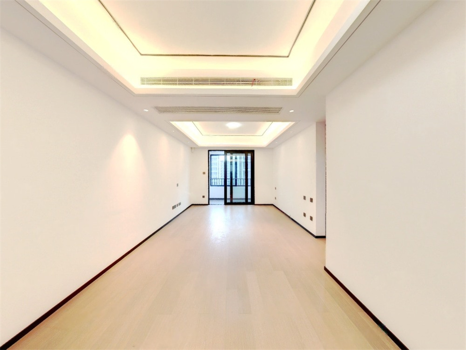 滨江道静园 3室2厅2卫 117.61m&sup2;