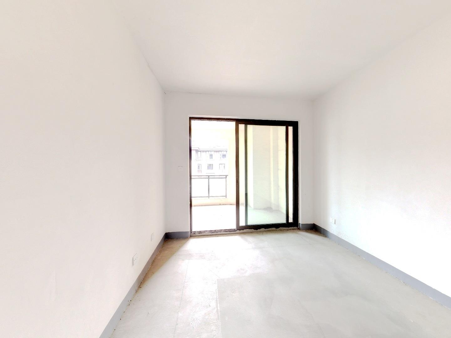 崇川星光域 4室2厅2卫 158m&sup2;