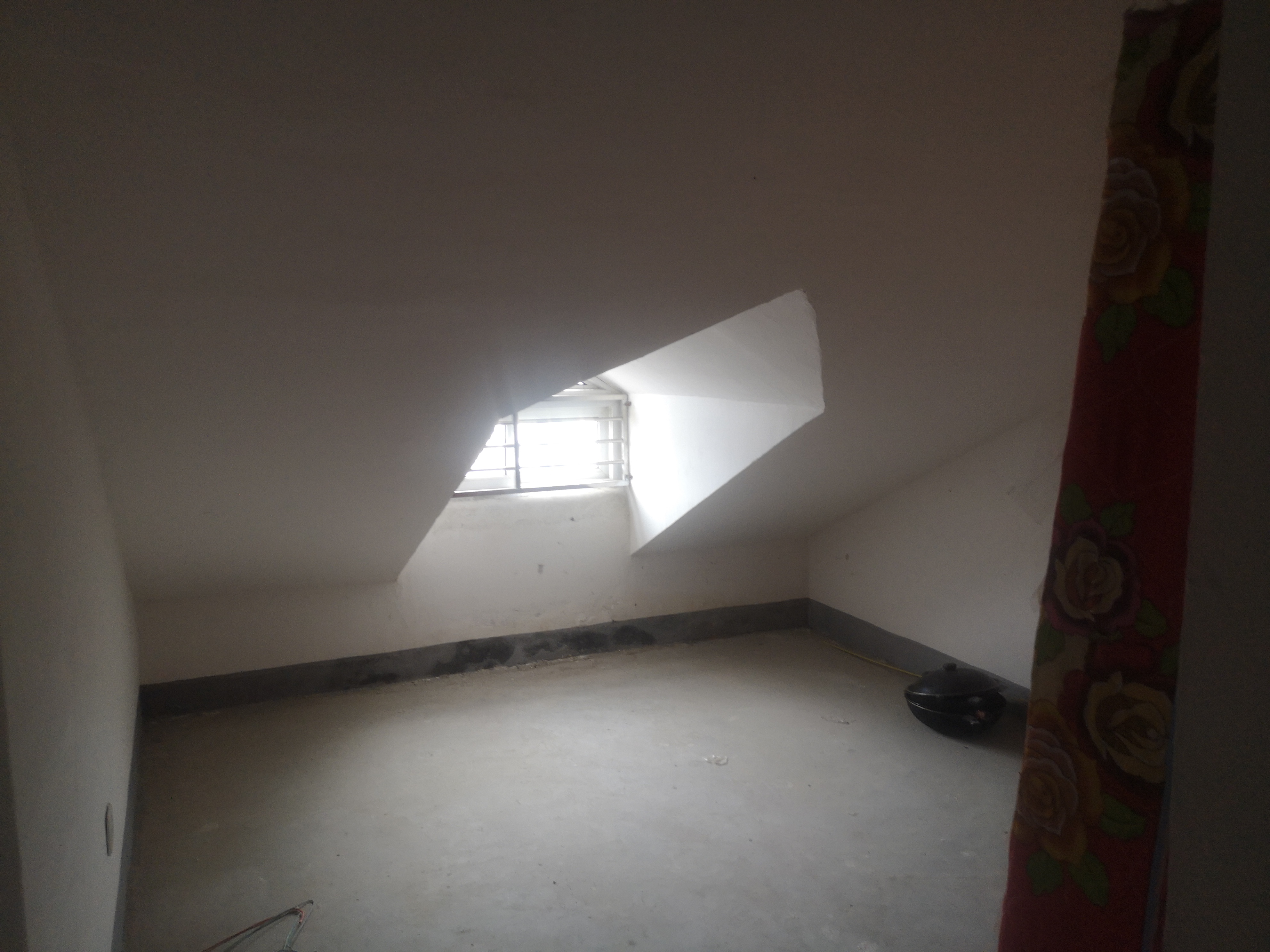 新港花苑西区 3室2厅2卫 132.00m&sup2;