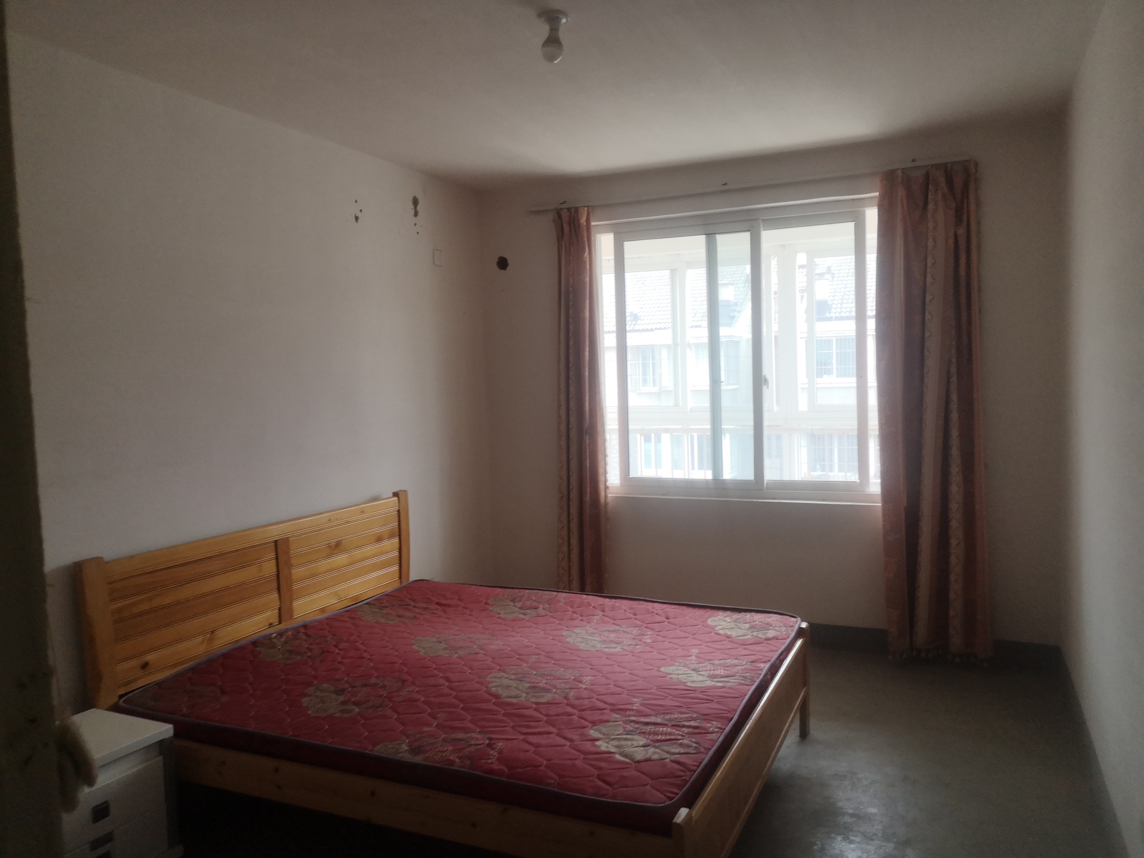 新港花苑西区 3室2厅1卫 132m&sup2;