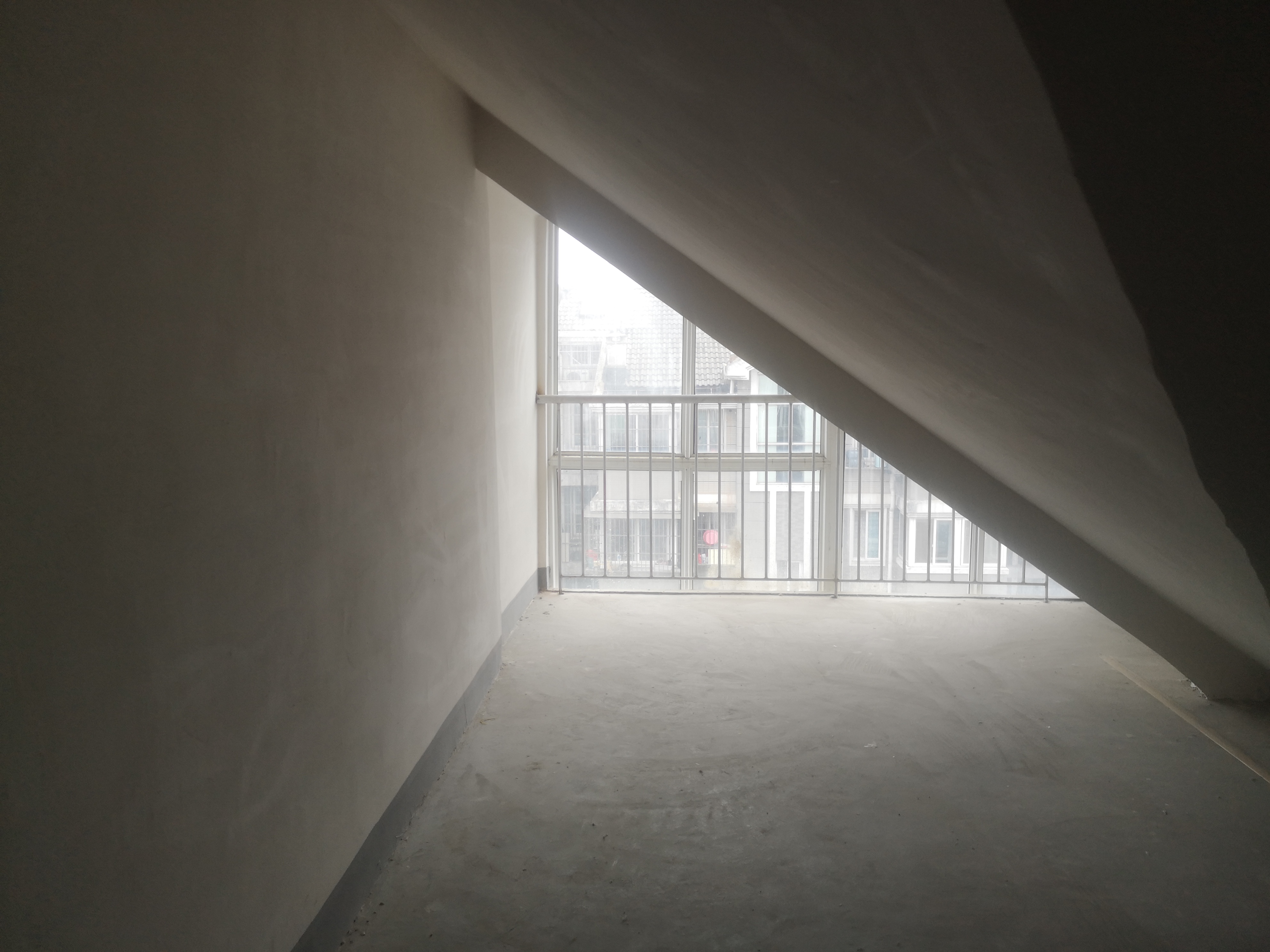 新港花苑西区 3室2厅1卫 132m&sup2;