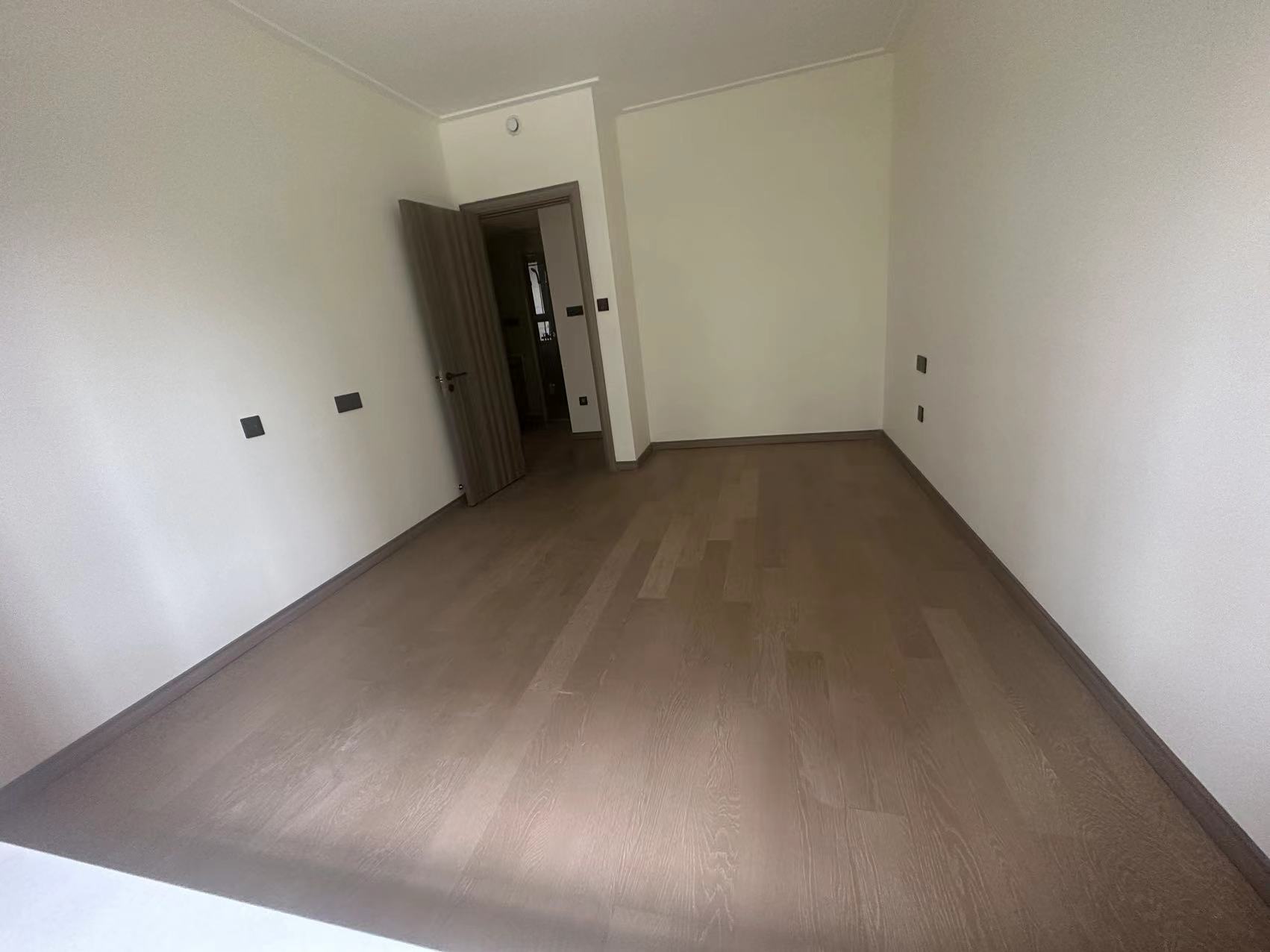 湖山源著 3室1厅1卫 100m&sup2;