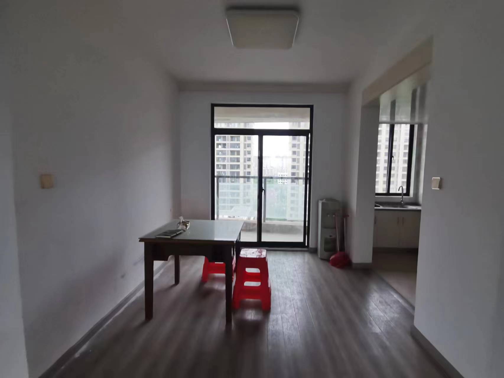 银河湾 3室2厅2卫 140.2m&sup2;