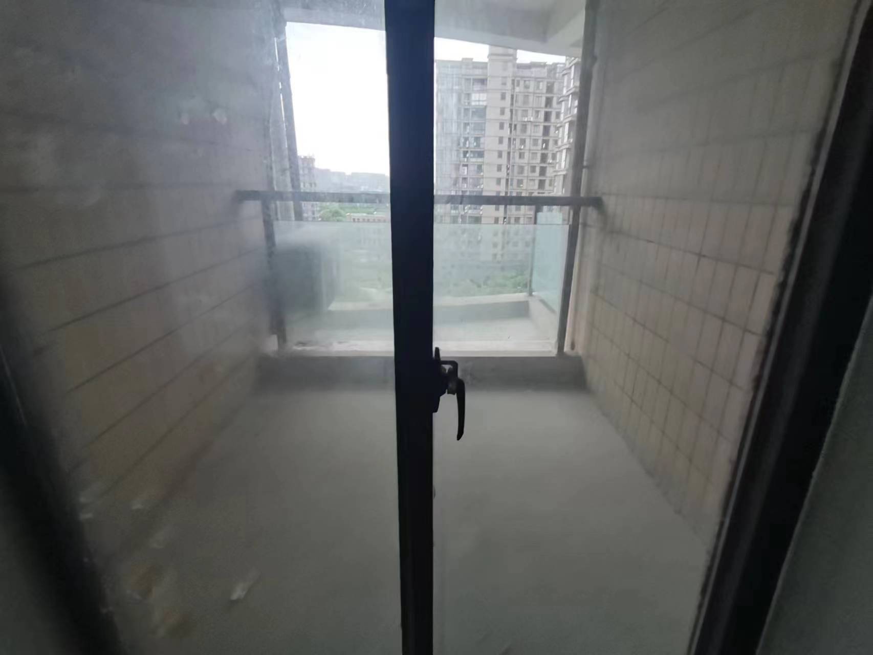 银河湾 3室2厅2卫 140.2m&sup2;