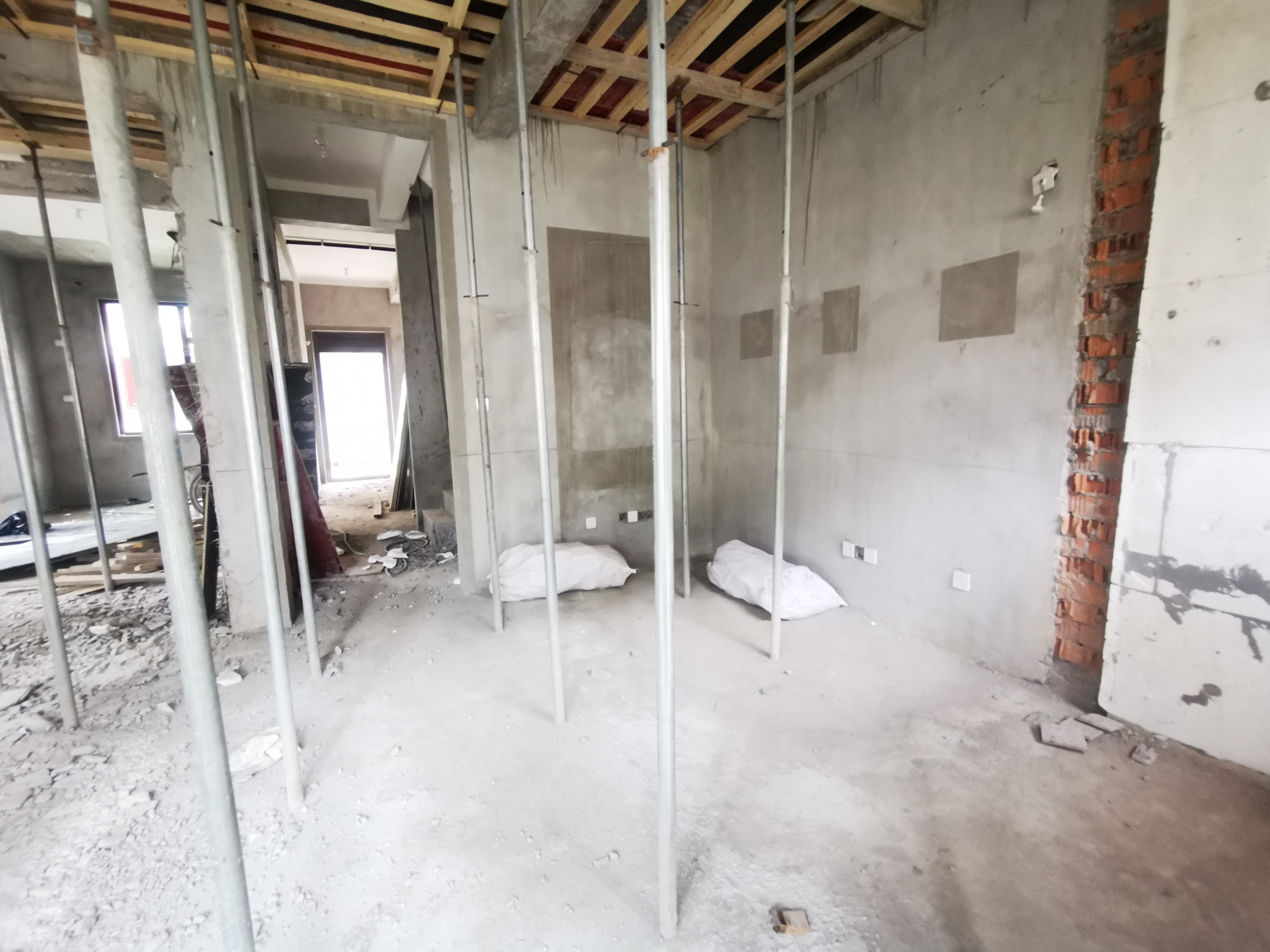 湖山源著 5室4厅4卫 220m&sup2;